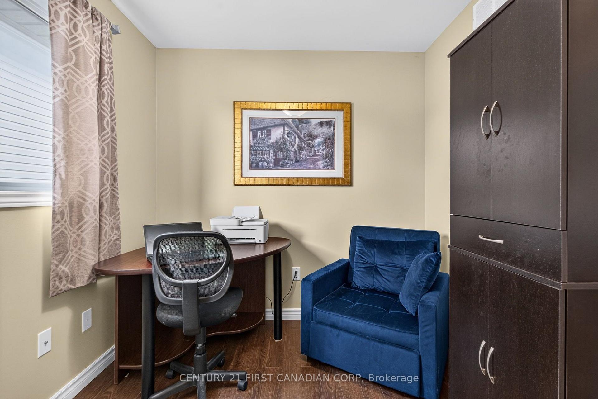 Photo 15 of 1354 Aspenridge Crescent, London, East A — HOMEH