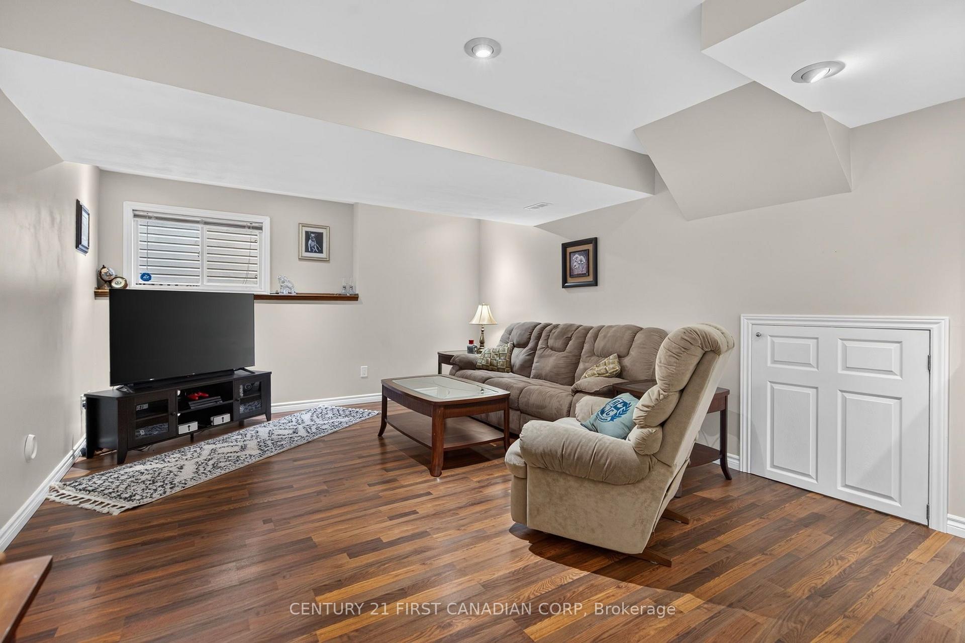 Photo 24 of 1354 Aspenridge Crescent, London, East A — HOMEH