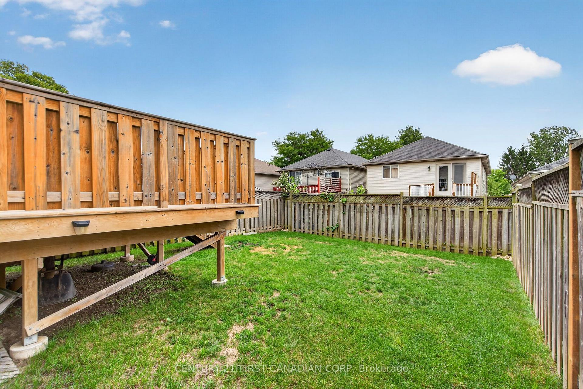 Photo 36 of 1354 Aspenridge Crescent, London, East A — HOMEH