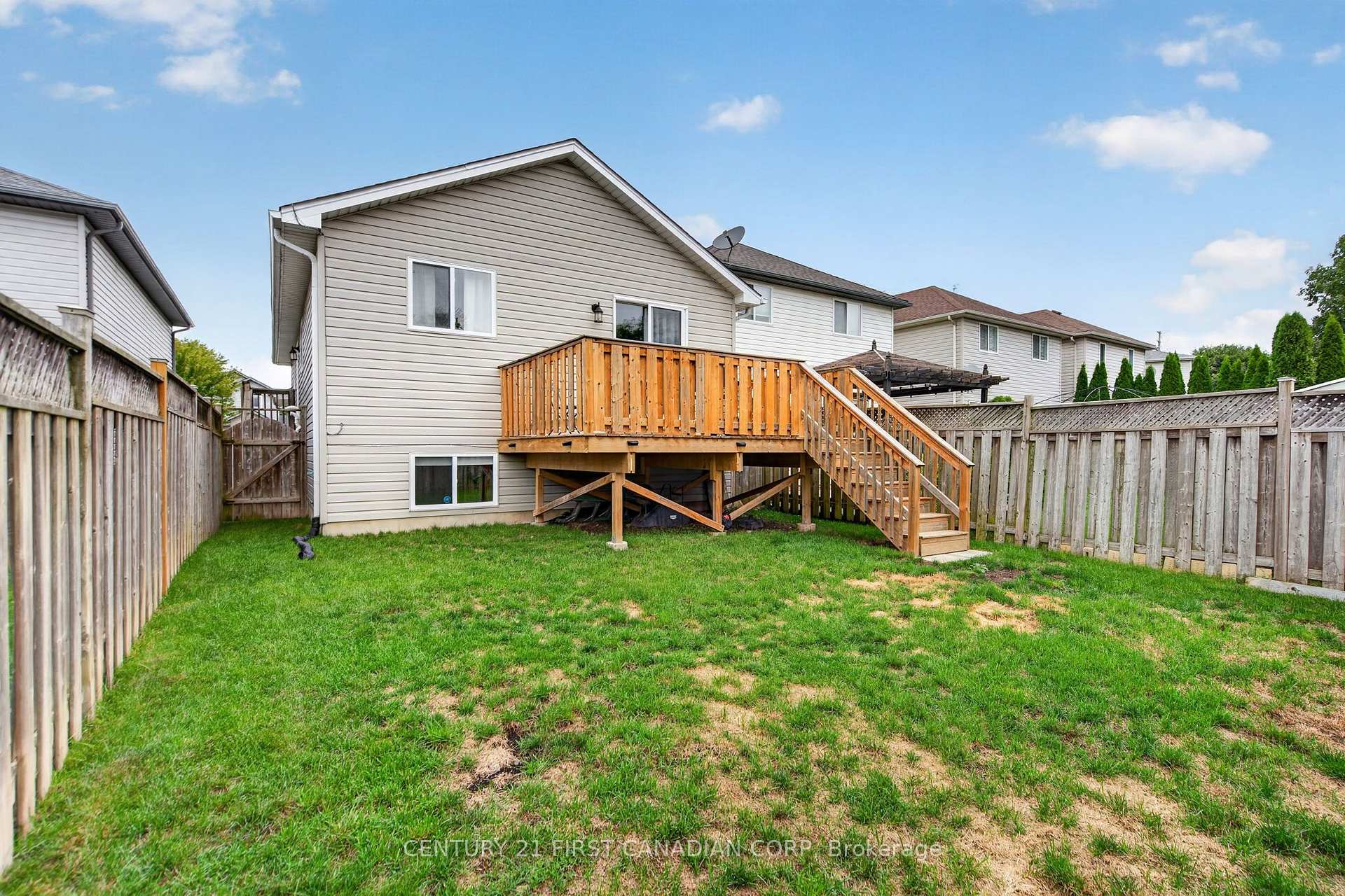 Photo 39 of 1354 Aspenridge Crescent, London, East A — HOMEH