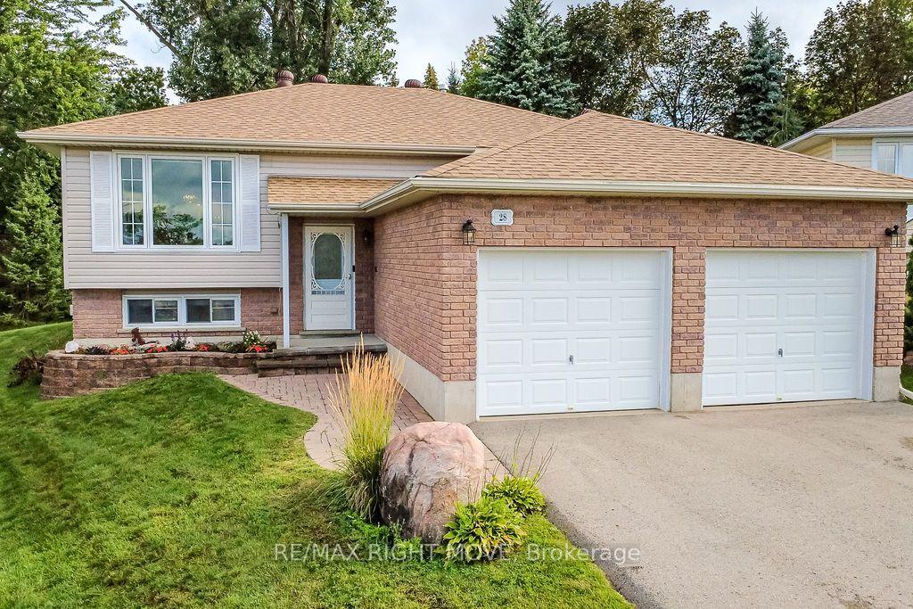Photo 3 of 28 Jordon Crescent, Orillia — HOMEH