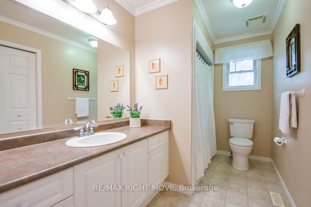 Photo 14 of 28 Jordon Crescent, Orillia — HOMEH