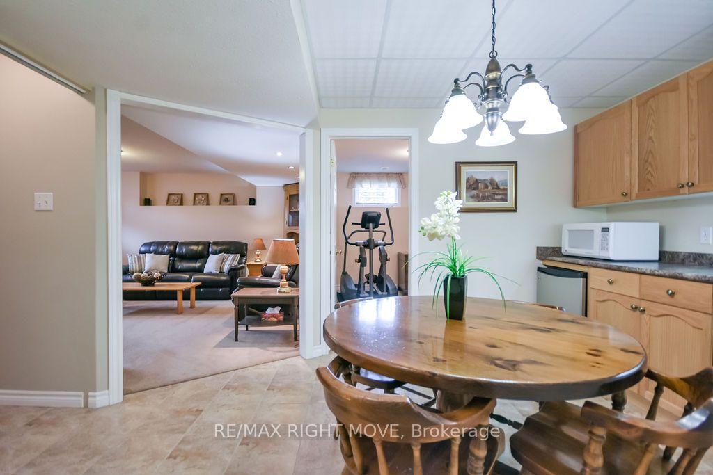Photo 25 of 28 Jordon Crescent, Orillia — HOMEH