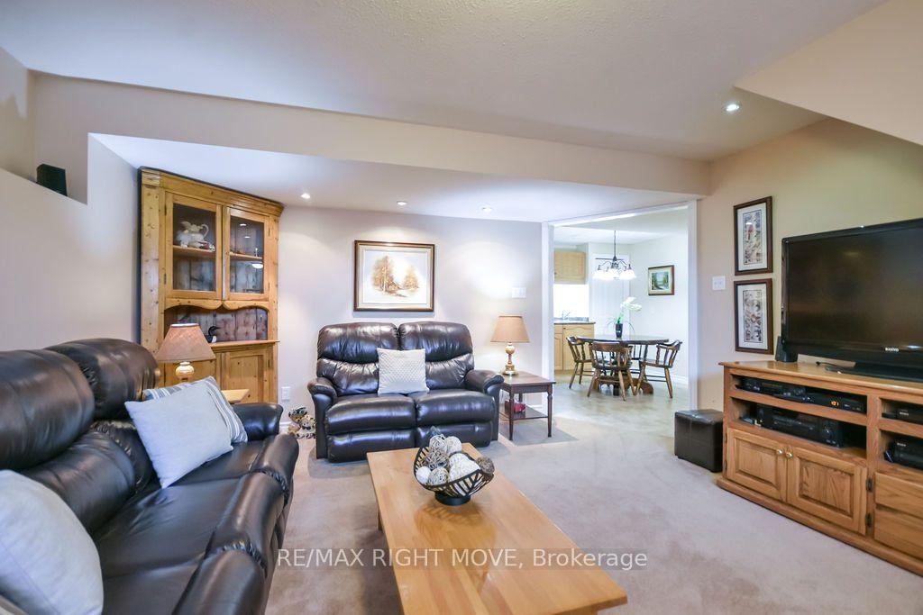 Photo 27 of 28 Jordon Crescent, Orillia — HOMEH