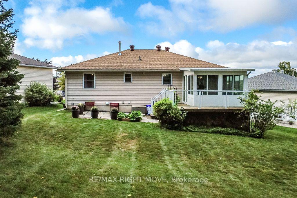 Photo 34 of 28 Jordon Crescent, Orillia — HOMEH