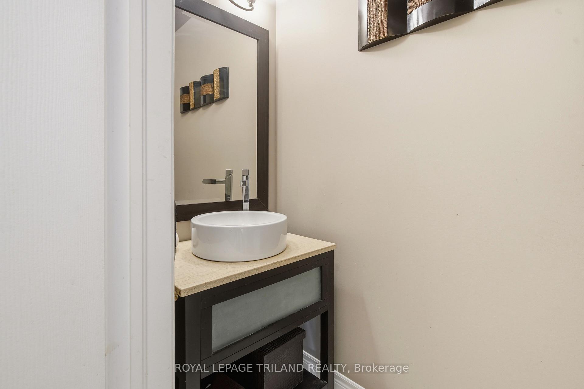 Photo 21 of 4 Baron Crescent, Middlesex Centre, Kilworth — HOMEH