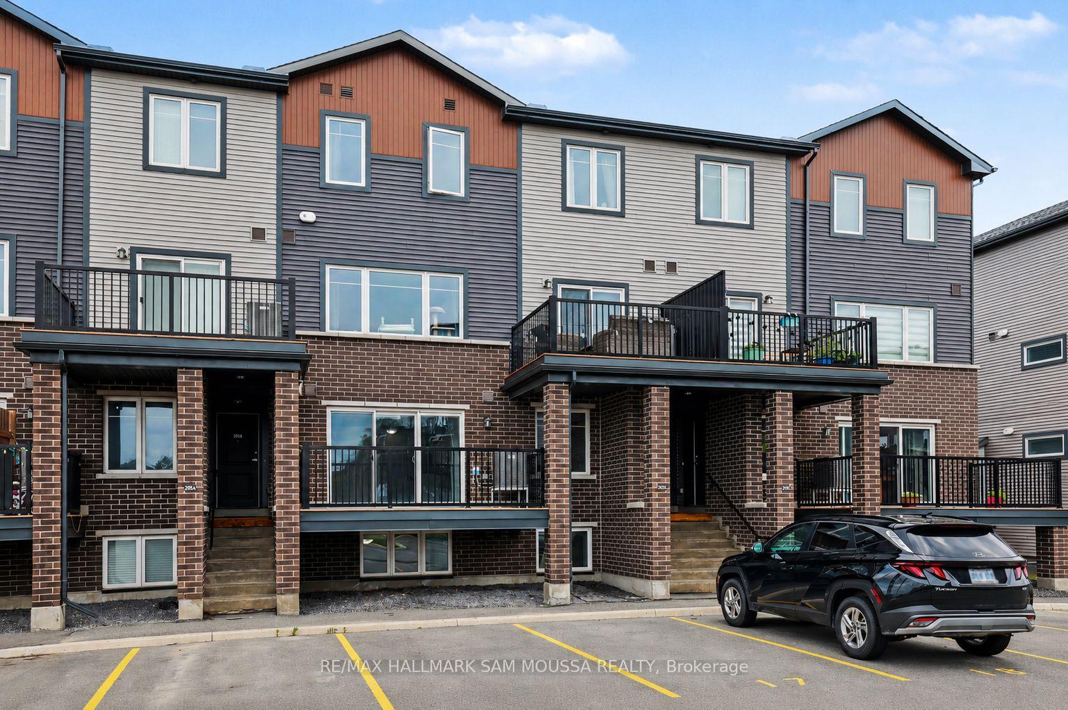 Photo 2 of Unit A, 215 Eldorado Private, Ottawa, Kanata - Morgan's Grant/South March — HOMEH