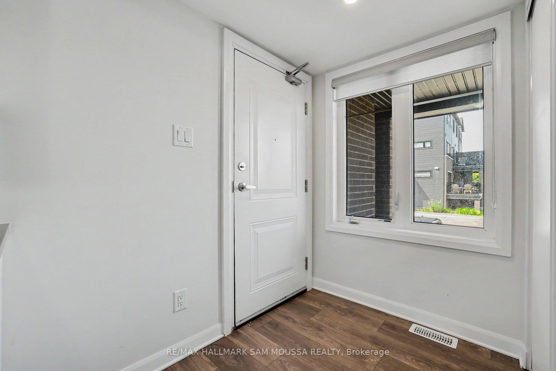 Photo 4 of Unit A, 215 Eldorado Private, Ottawa, Kanata - Morgan's Grant/South March — HOMEH