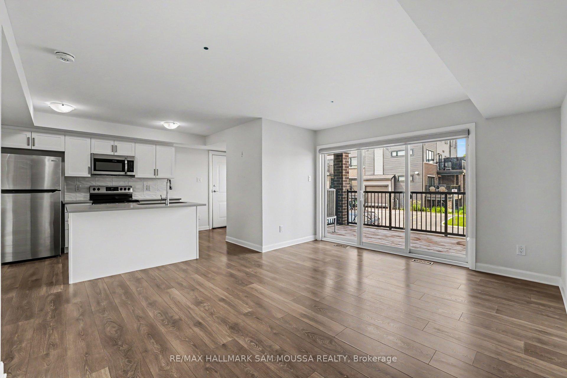 Photo 9 of Unit A, 215 Eldorado Private, Ottawa, Kanata - Morgan's Grant/South March — HOMEH