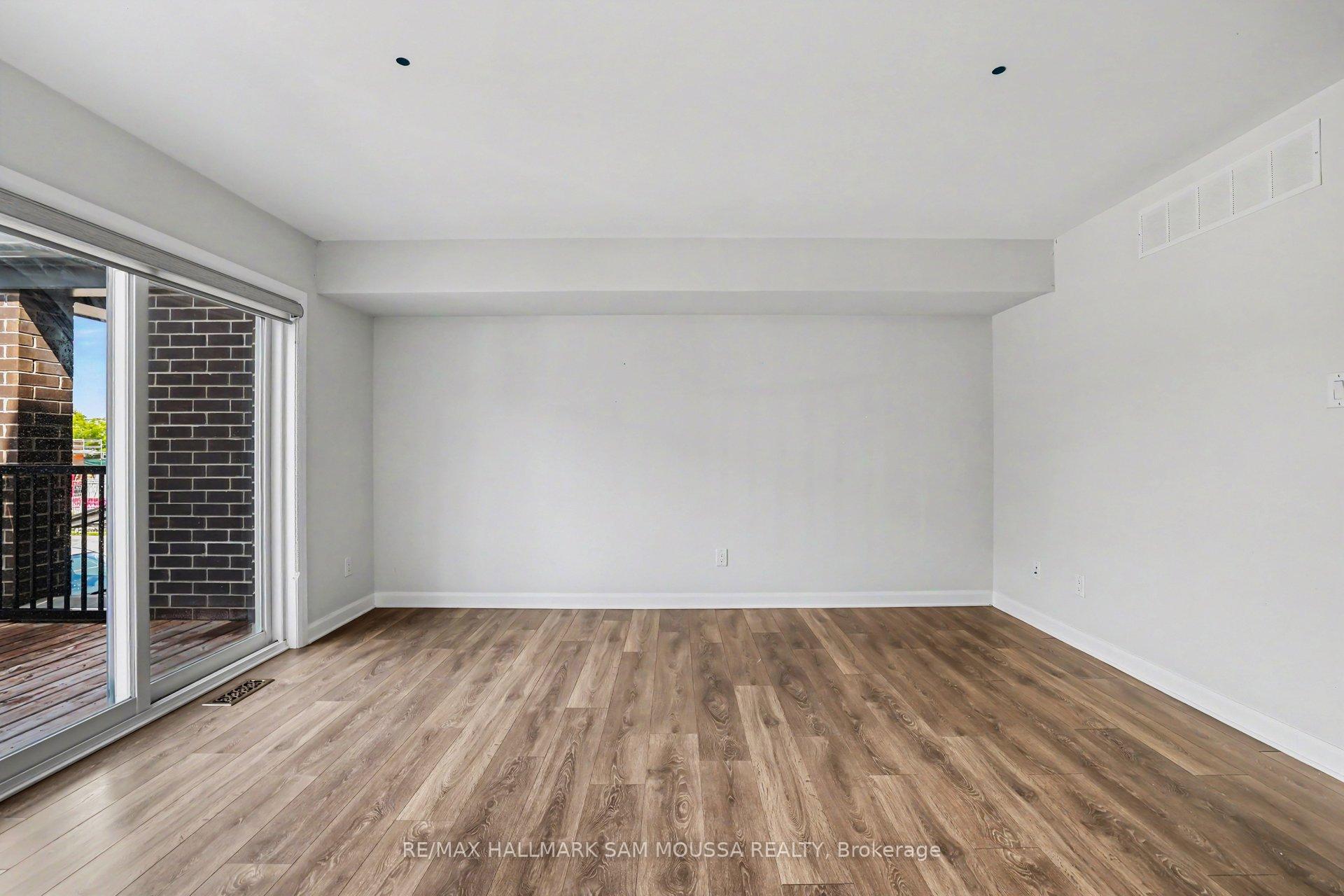 Photo 11 of Unit A, 215 Eldorado Private, Ottawa, Kanata - Morgan's Grant/South March — HOMEH