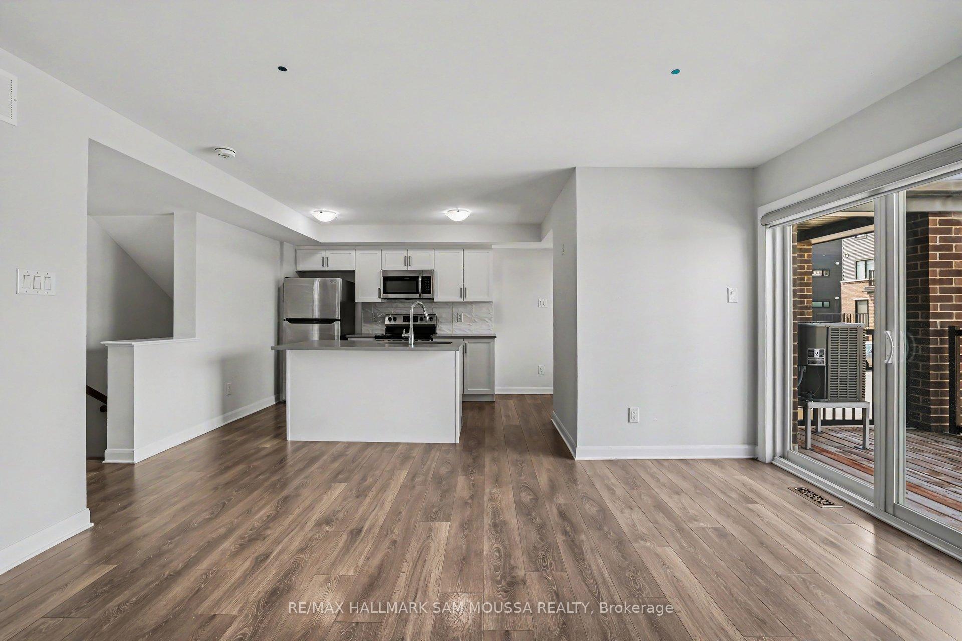 Photo 12 of Unit A, 215 Eldorado Private, Ottawa, Kanata - Morgan's Grant/South March — HOMEH