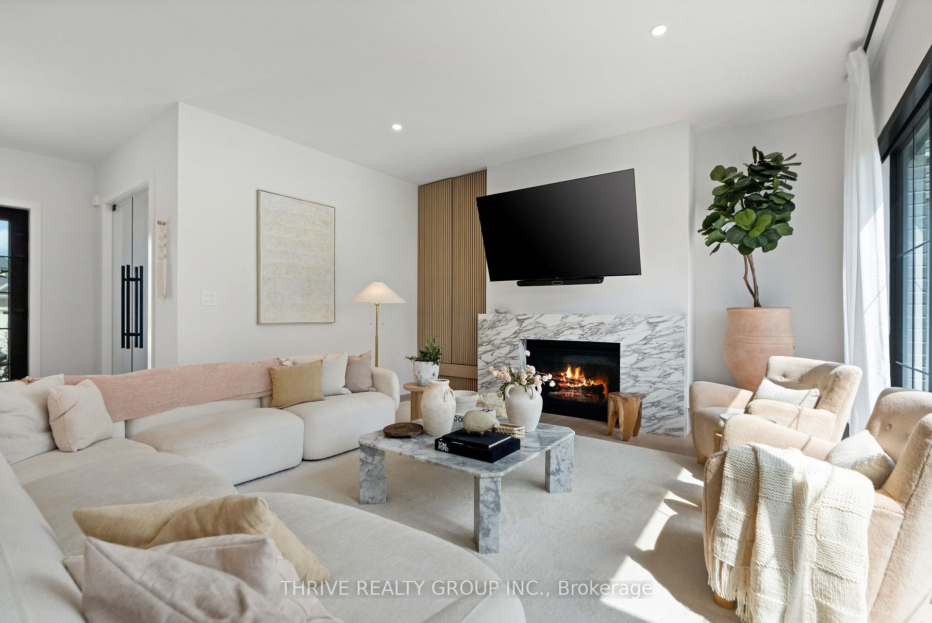 Photo 20 of 365 Manhattan Drive, London, South K — HOMEH