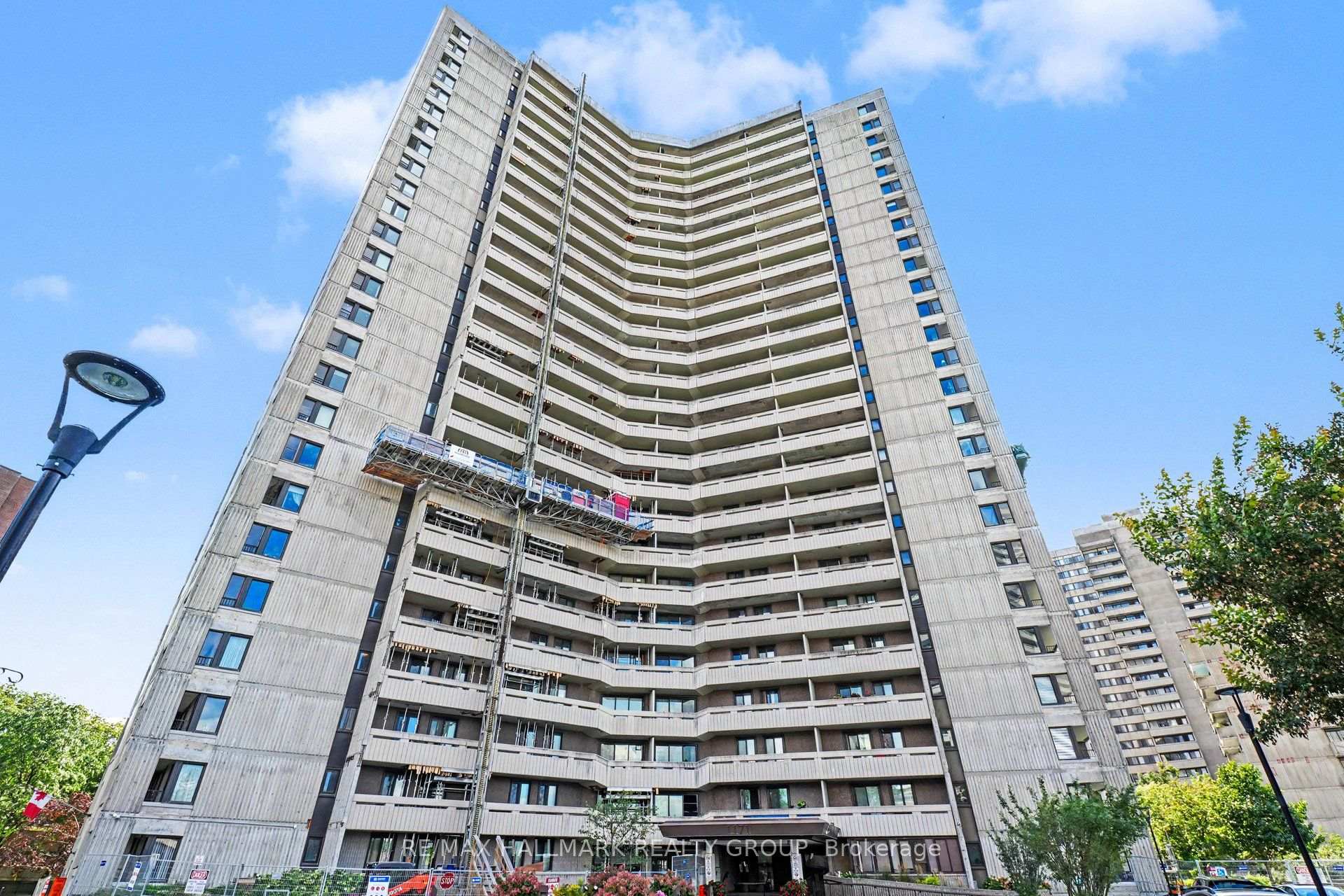 Photo 1 of Unit 1112, 1171 Ambleside Drive, Ottawa, Woodroffe — HOMEH