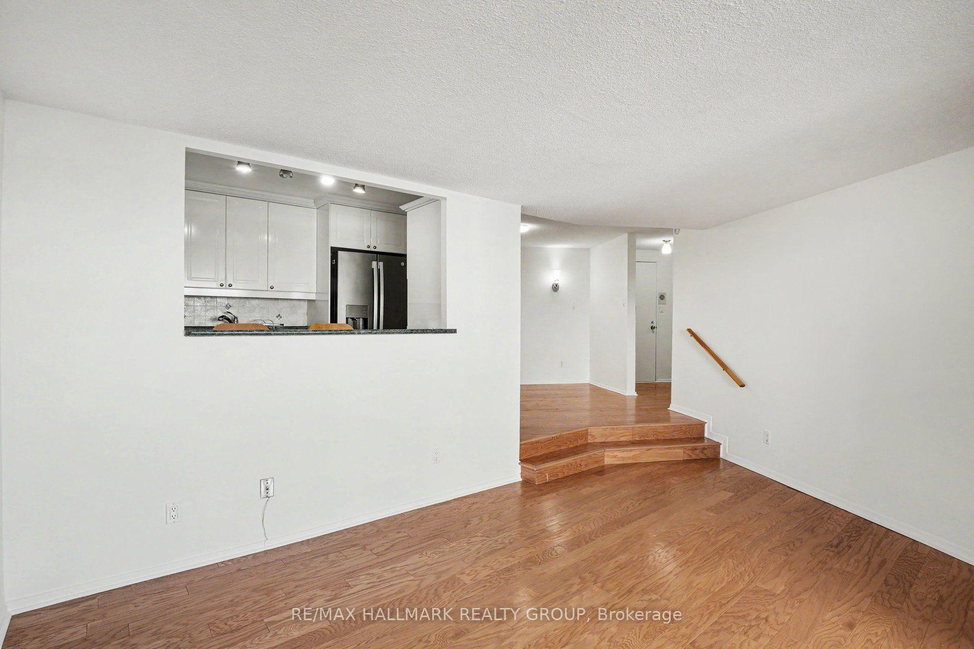 Photo 5 of Unit 1112, 1171 Ambleside Drive, Ottawa, Woodroffe — HOMEH