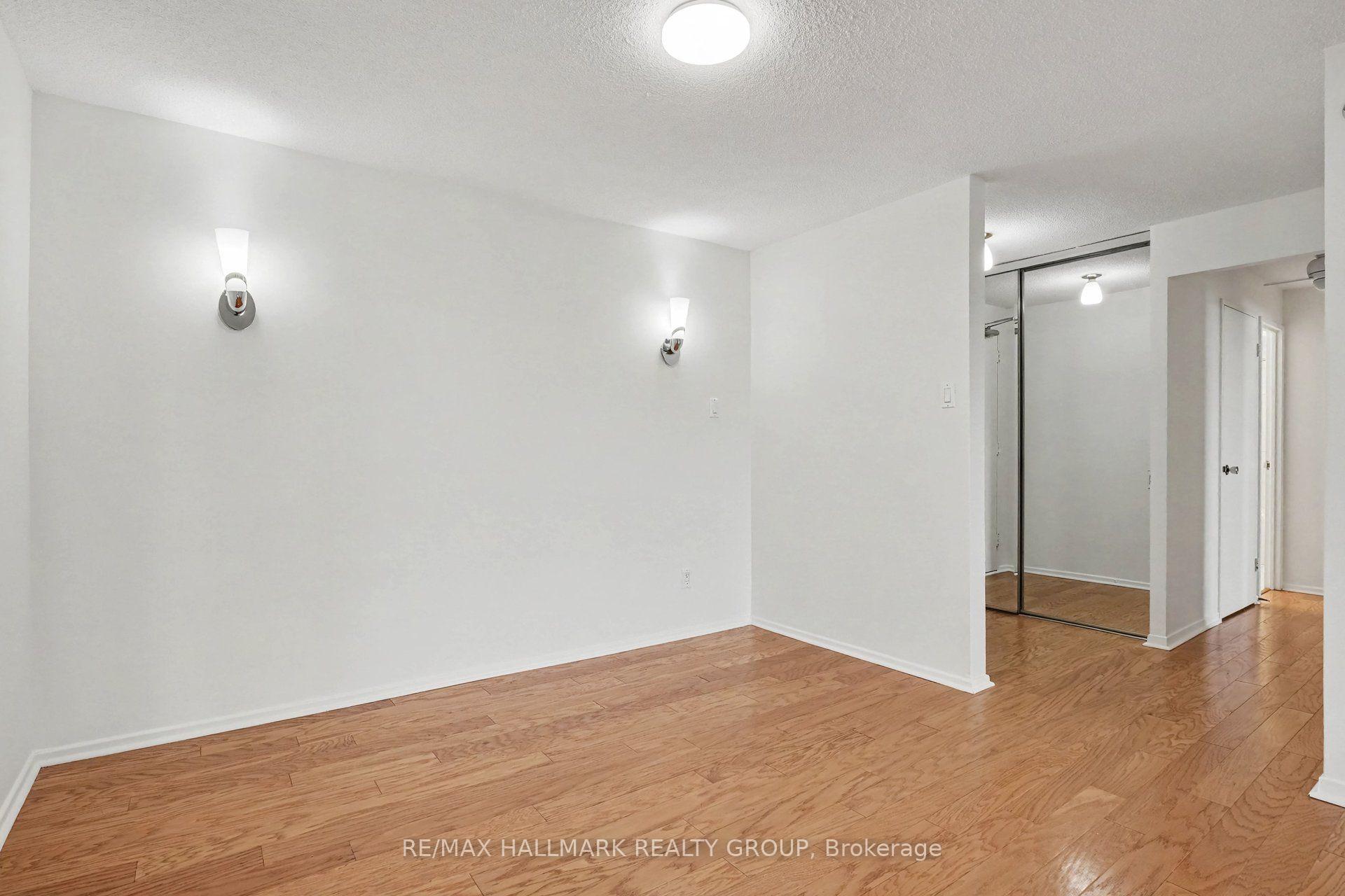 Photo 9 of Unit 1112, 1171 Ambleside Drive, Ottawa, Woodroffe — HOMEH