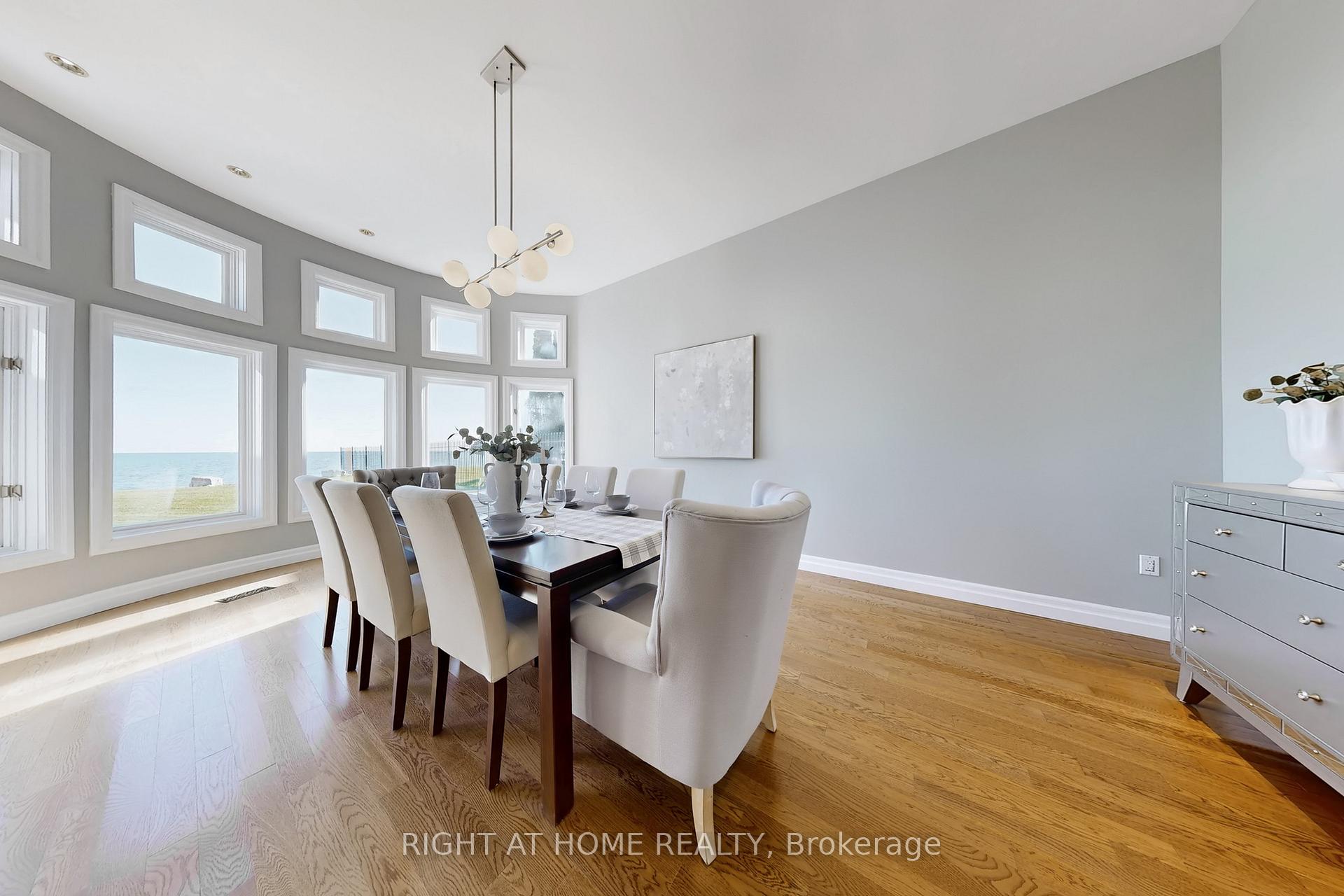 Photo 17 of 26 Ontoro Boulevard, Ajax, South East — HOMEH