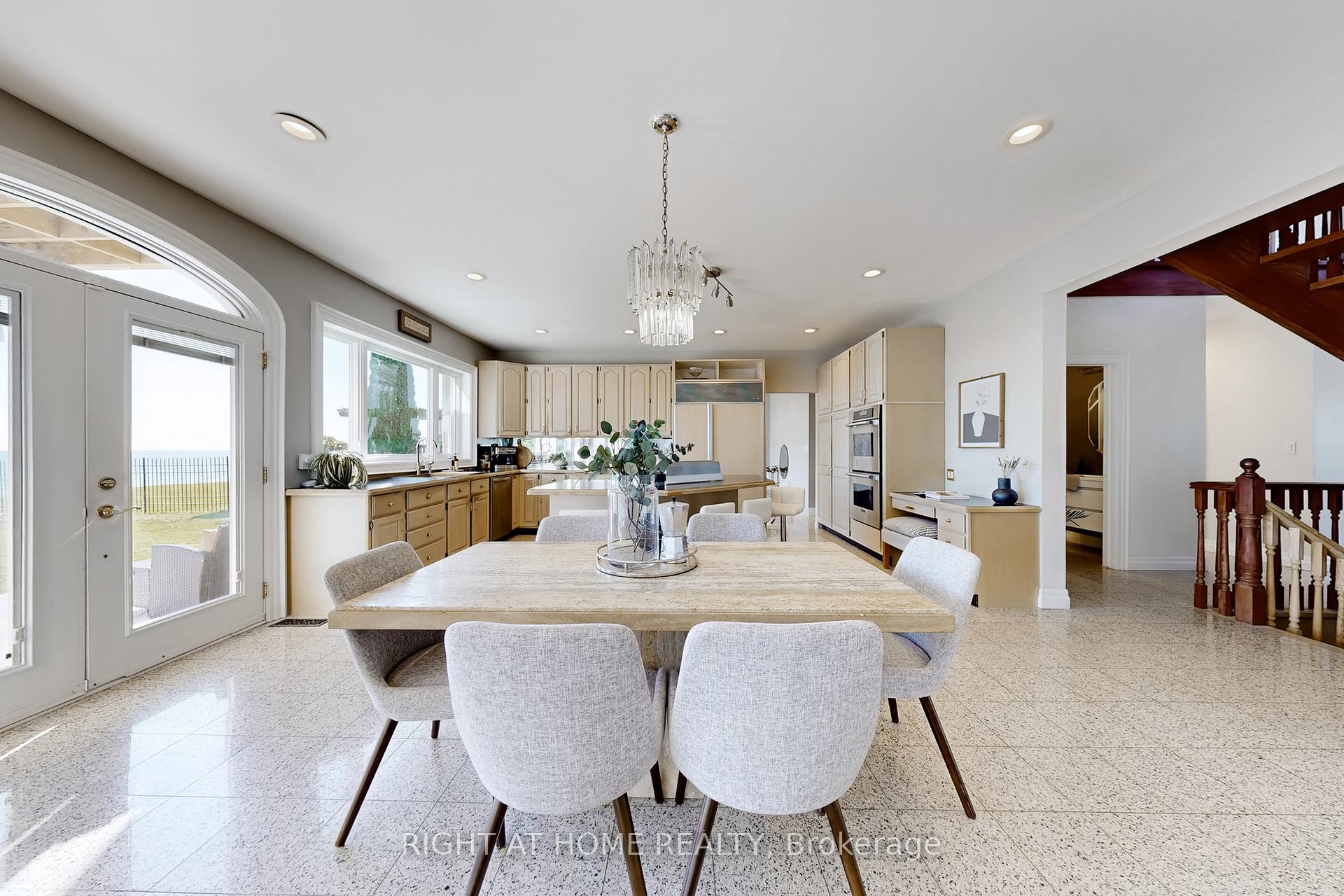 Photo 20 of 26 Ontoro Boulevard, Ajax, South East — HOMEH