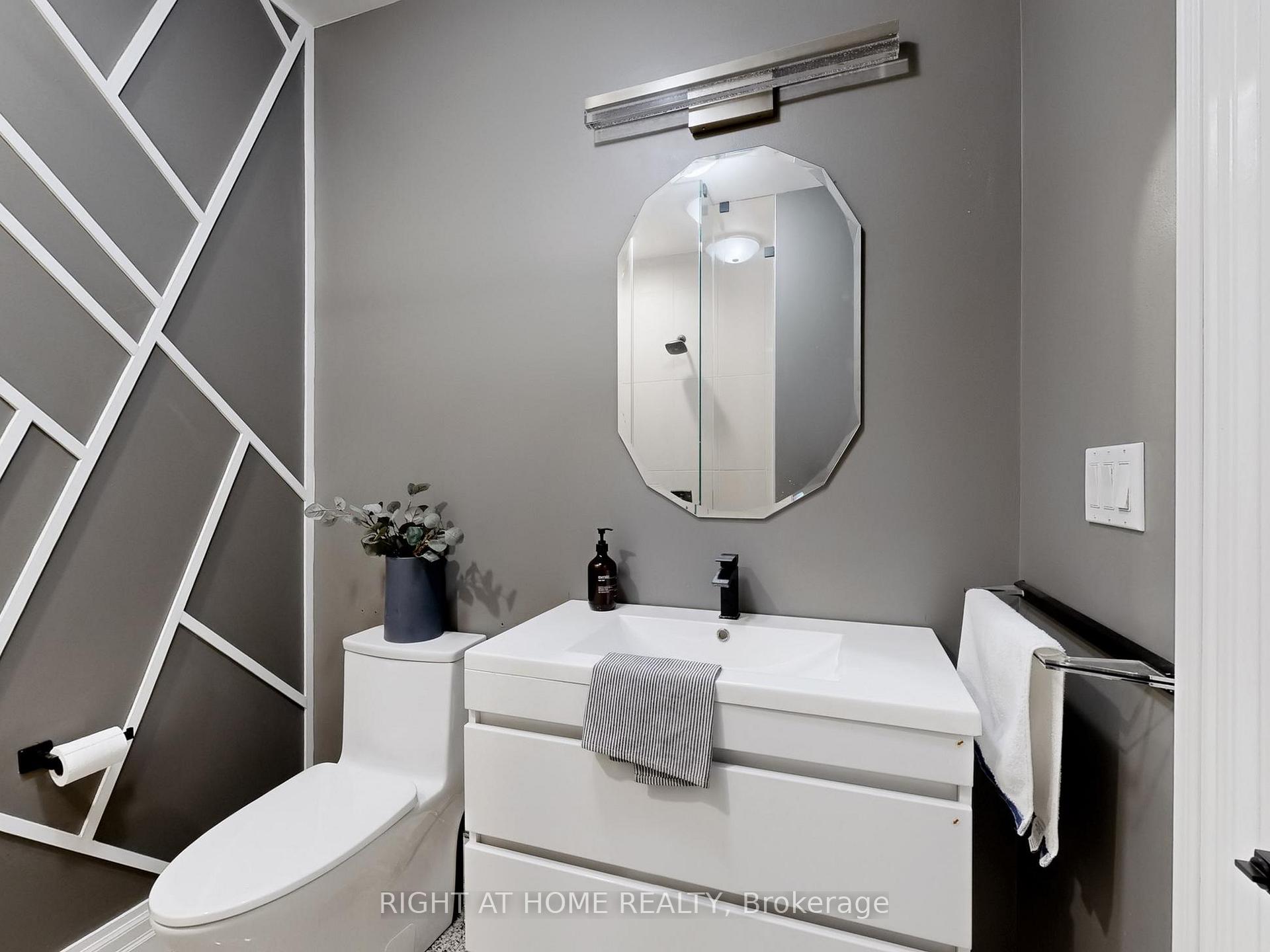 Photo 26 of 26 Ontoro Boulevard, Ajax, South East — HOMEH