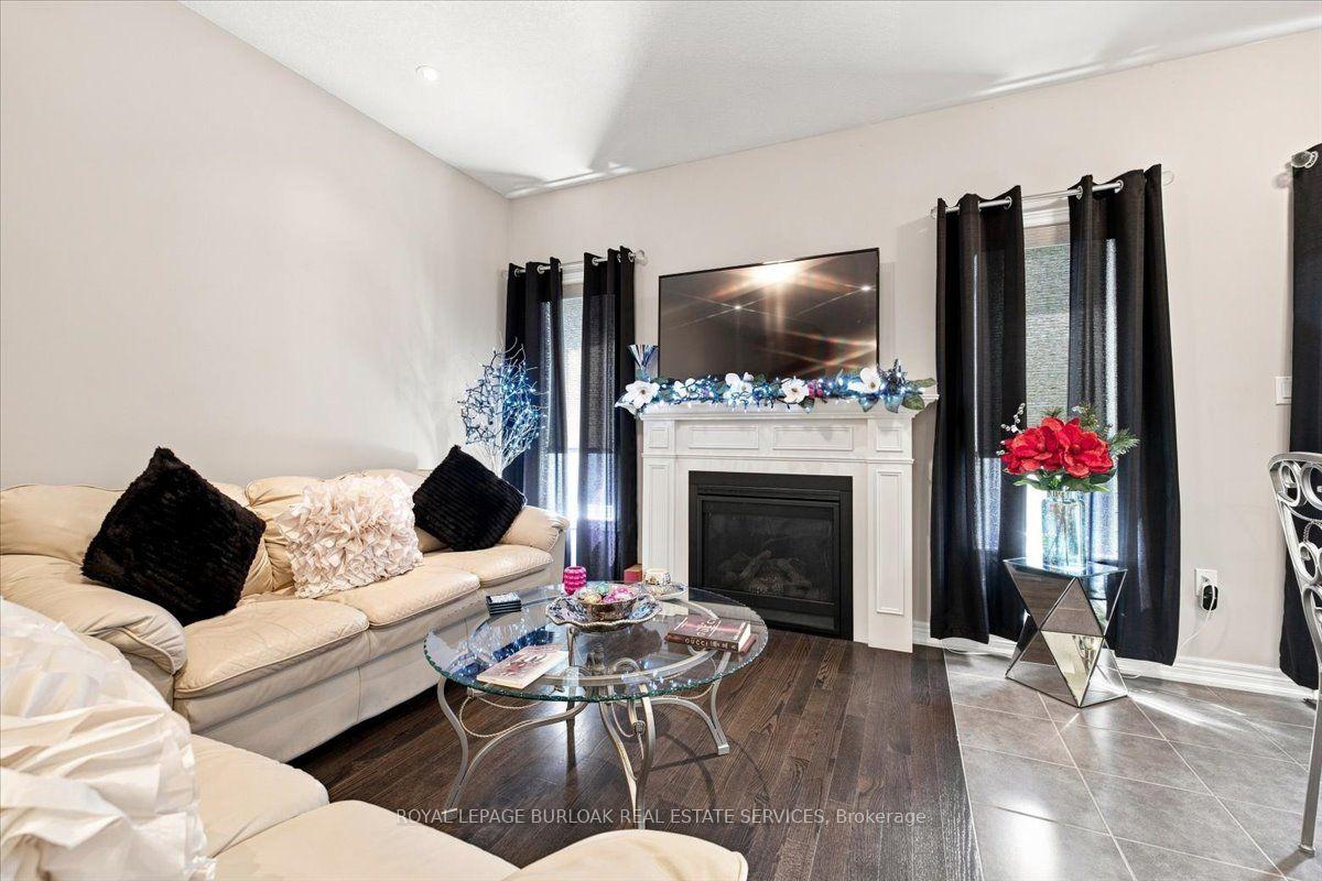 Photo 12 of 53 Sonoma Valley Crescent, Hamilton, Mewburn — HOMEH