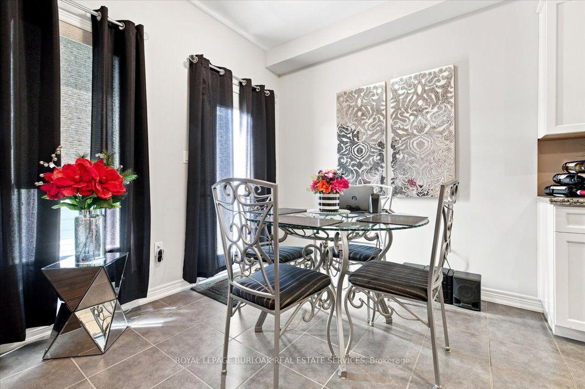 Photo 16 of 53 Sonoma Valley Crescent, Hamilton, Mewburn — HOMEH