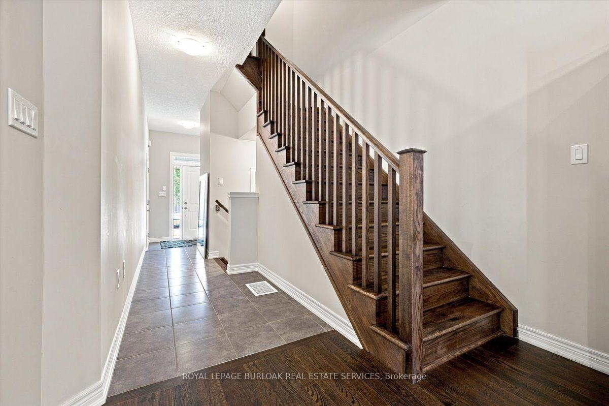 Photo 21 of 53 Sonoma Valley Crescent, Hamilton, Mewburn — HOMEH