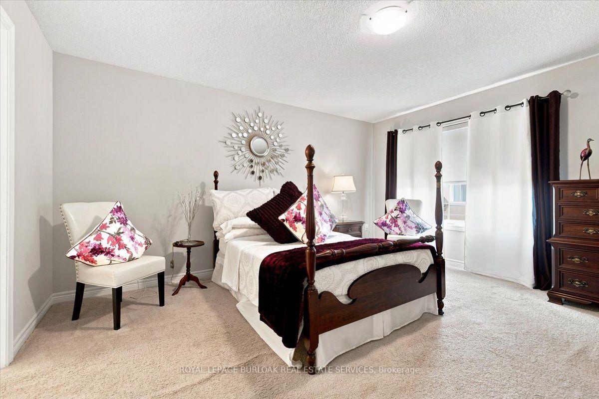 Photo 23 of 53 Sonoma Valley Crescent, Hamilton, Mewburn — HOMEH