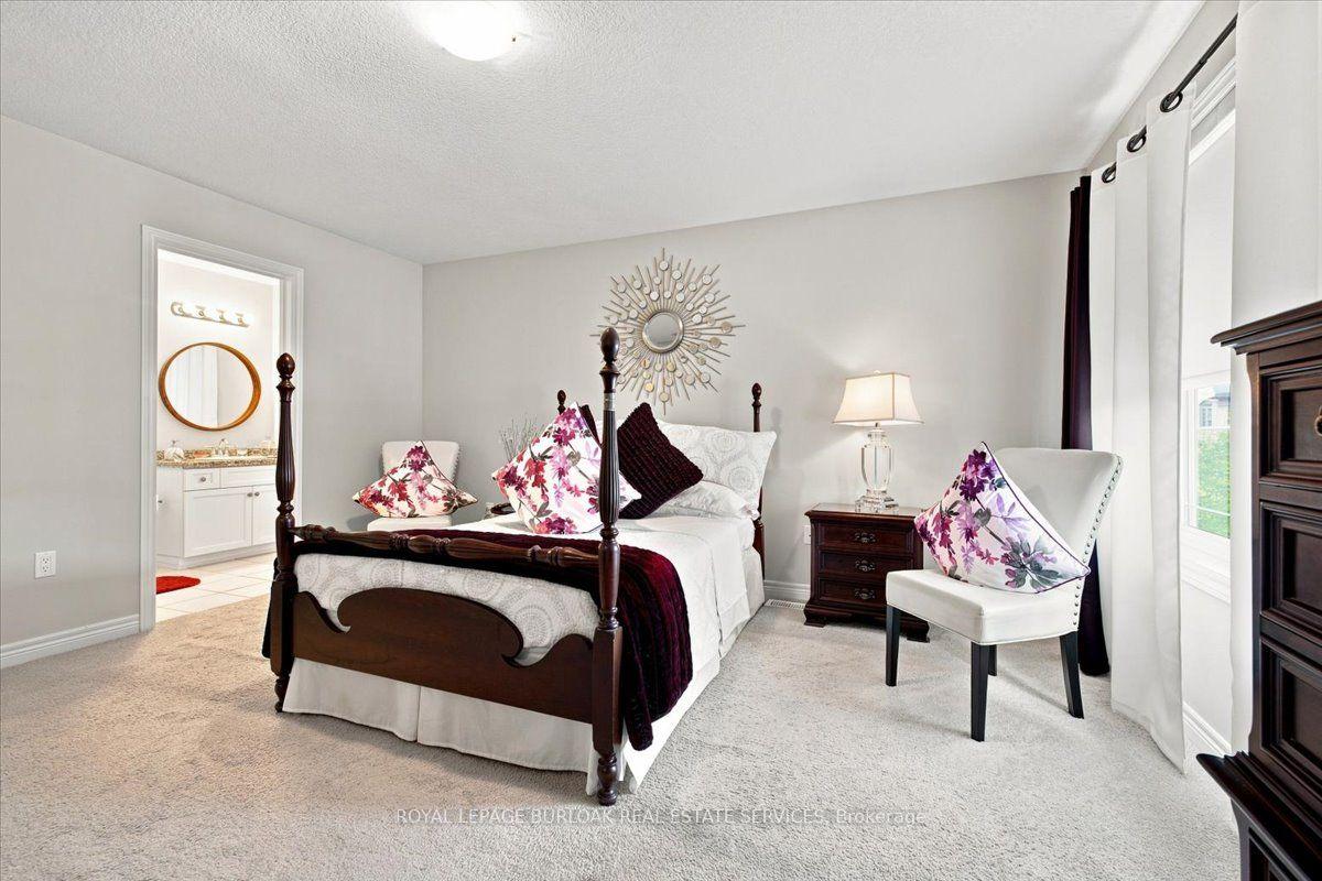 Photo 24 of 53 Sonoma Valley Crescent, Hamilton, Mewburn — HOMEH