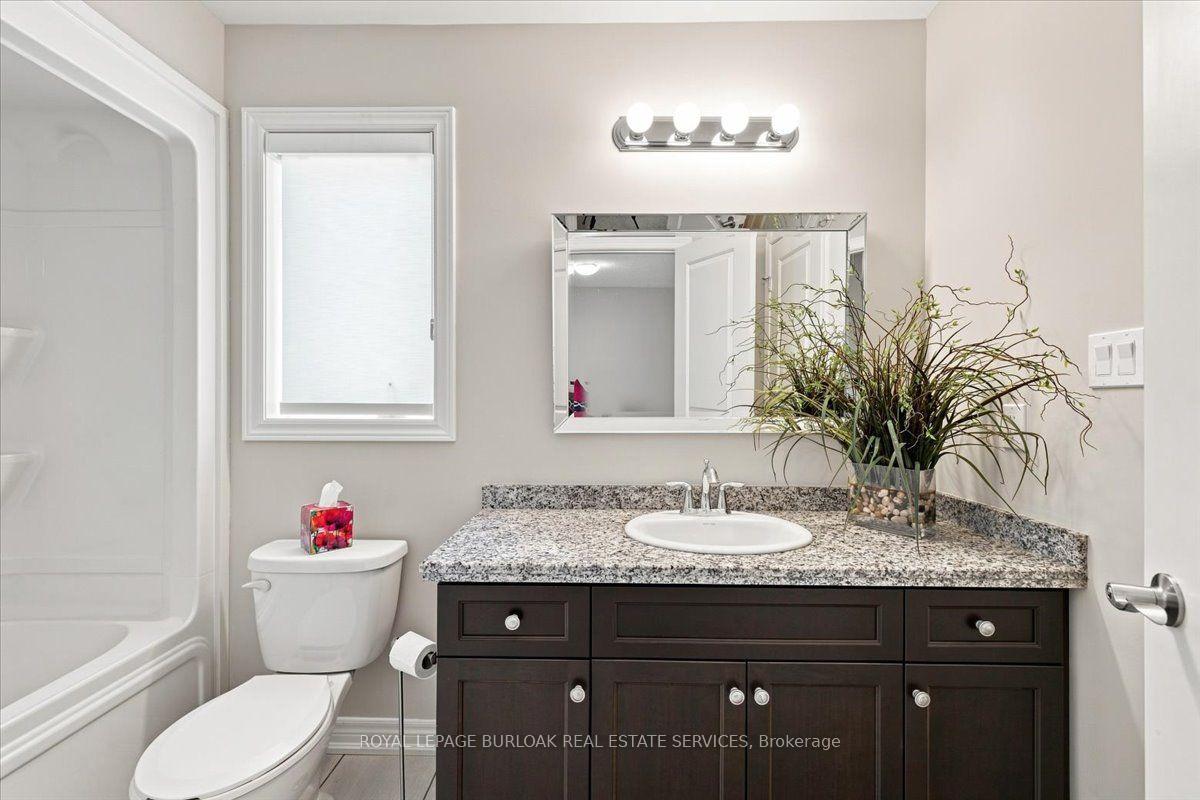 Photo 31 of 53 Sonoma Valley Crescent, Hamilton, Mewburn — HOMEH