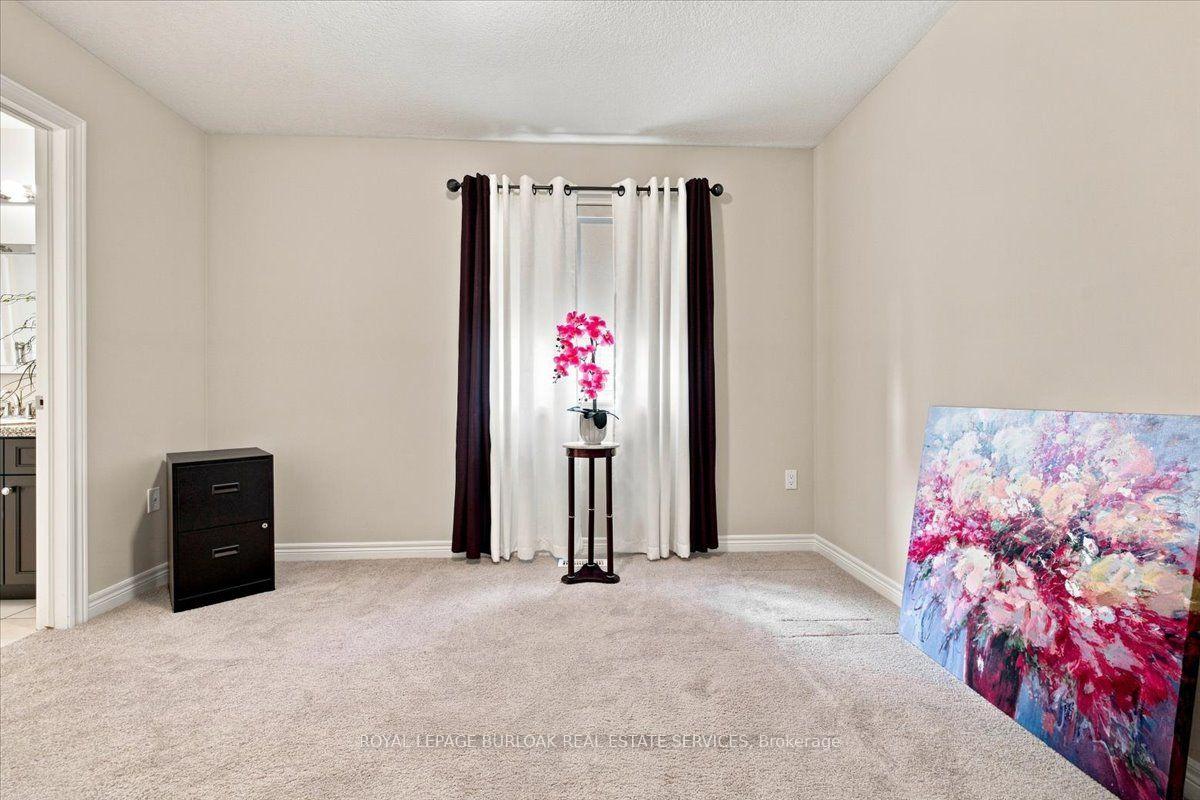 Photo 34 of 53 Sonoma Valley Crescent, Hamilton, Mewburn — HOMEH