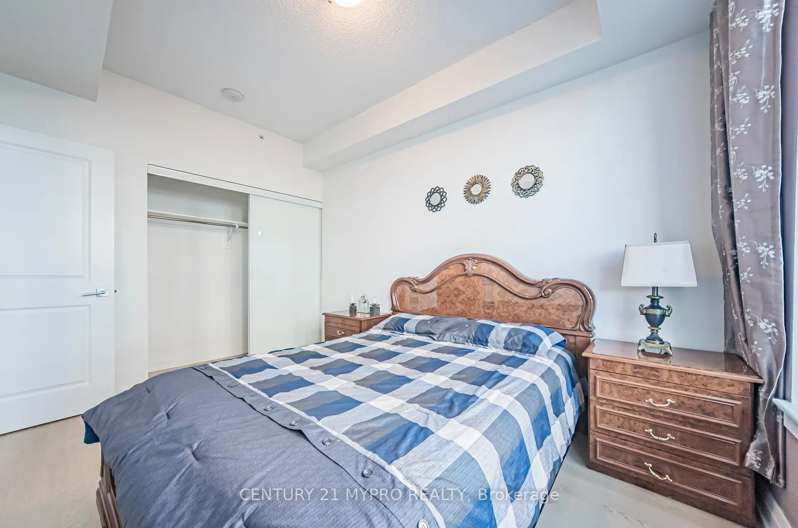Photo 18 of Unit 903, 7165 Yonge Street, Markham, Grandview — HOMEH