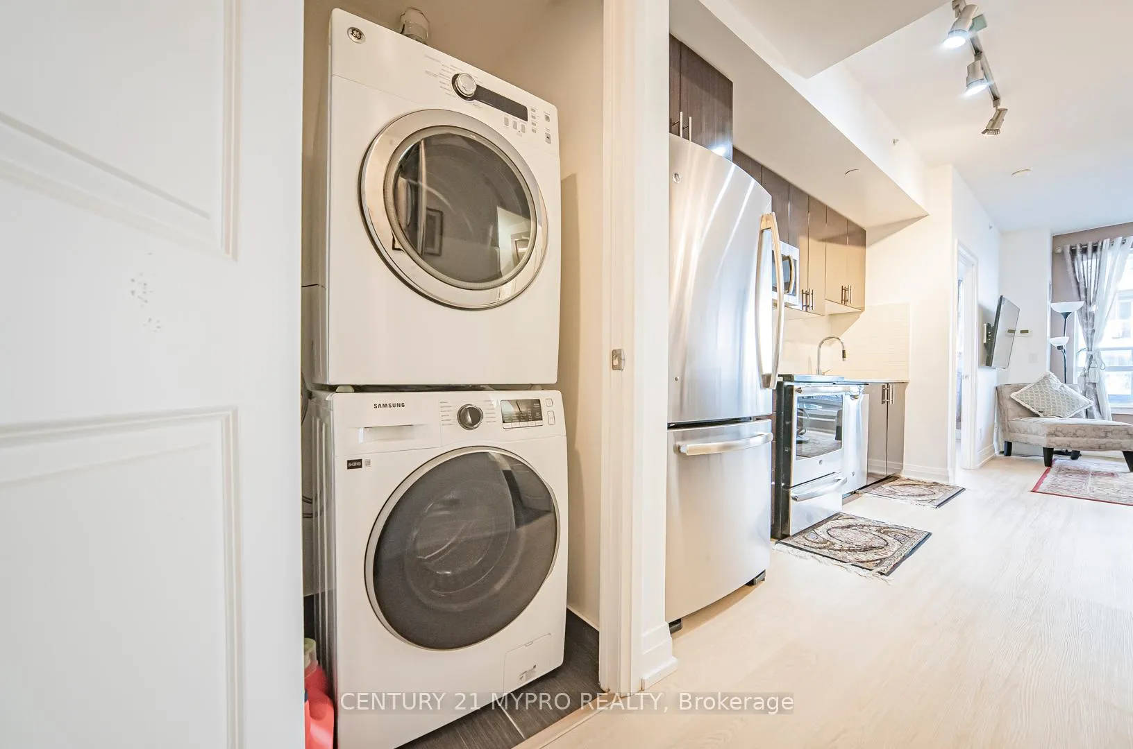 Photo 20 of Unit 903, 7165 Yonge Street, Markham, Grandview — HOMEH