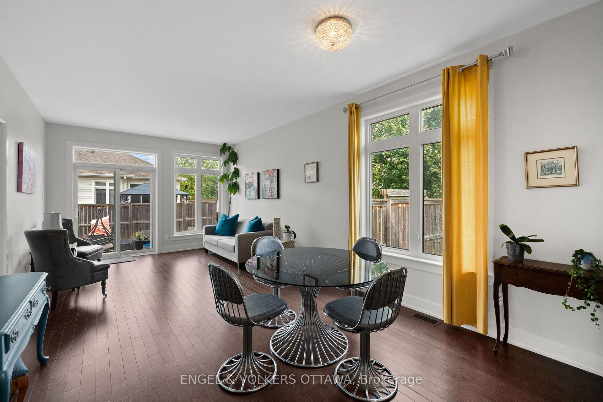 Photo 9 of 538 Silverbell Crescent, Ottawa, Blossom Park/Kemp Park/Findlay Creek — HOMEH