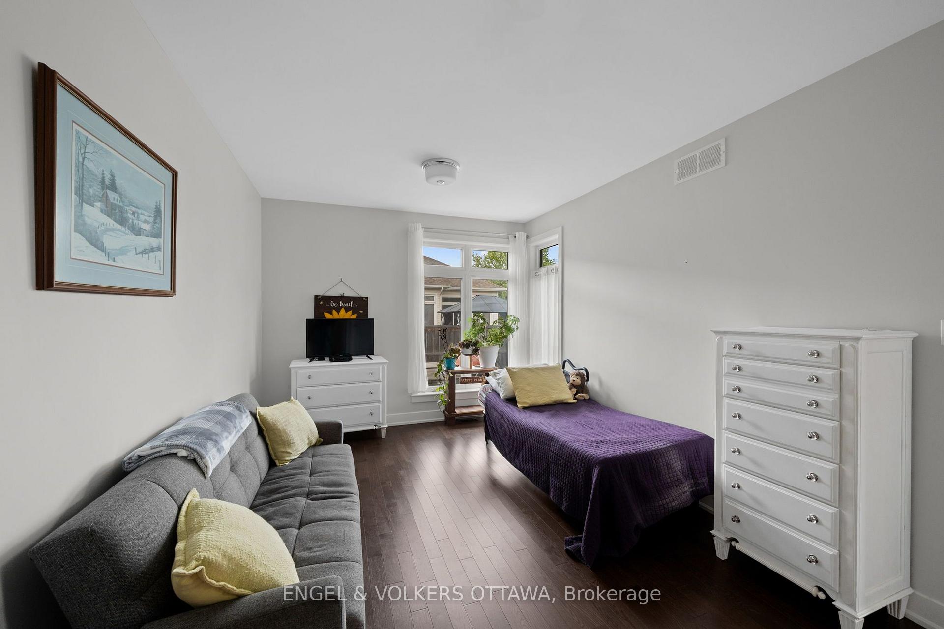 Photo 12 of 538 Silverbell Crescent, Ottawa, Blossom Park/Kemp Park/Findlay Creek — HOMEH