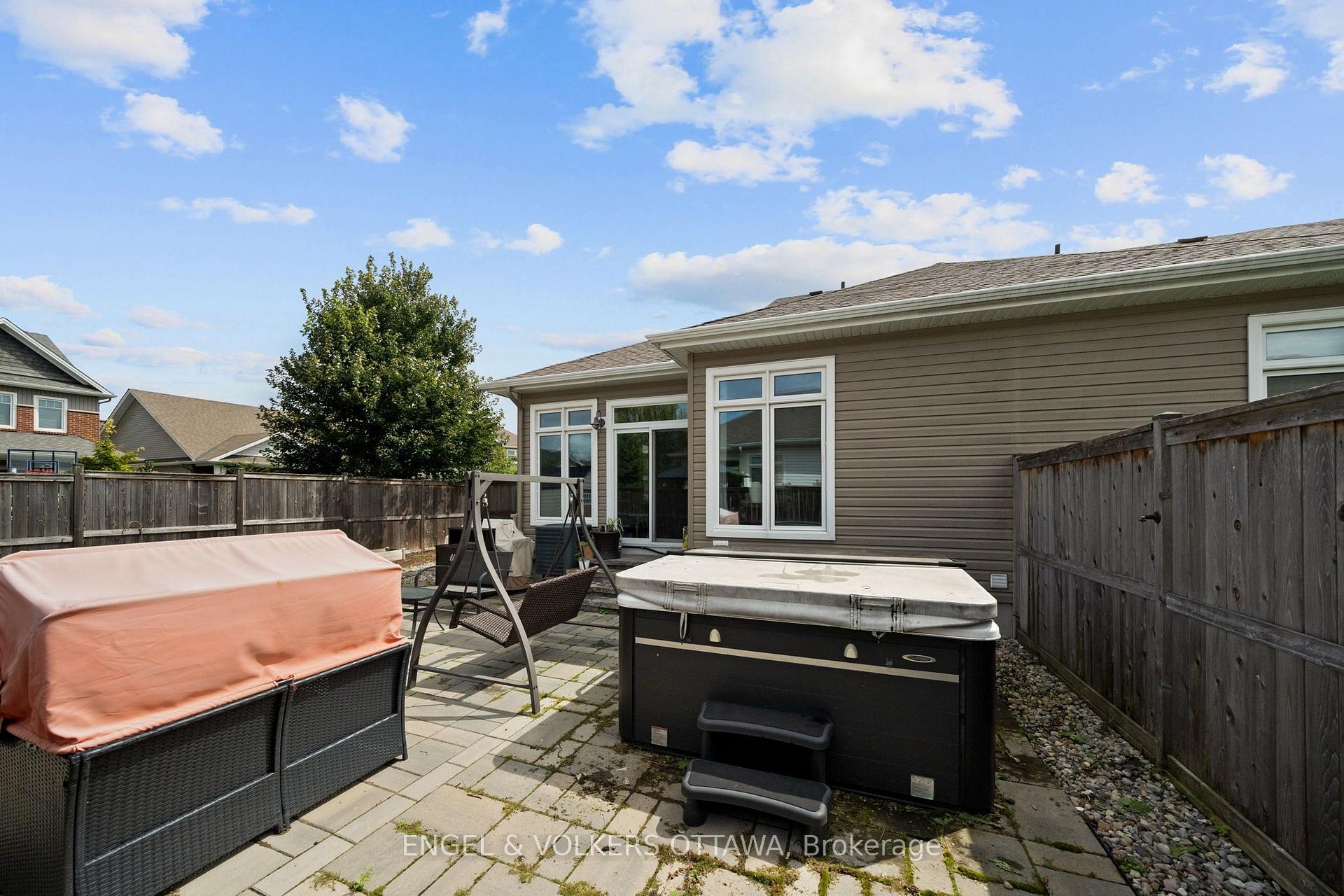 Photo 30 of 538 Silverbell Crescent, Ottawa, Blossom Park/Kemp Park/Findlay Creek — HOMEH