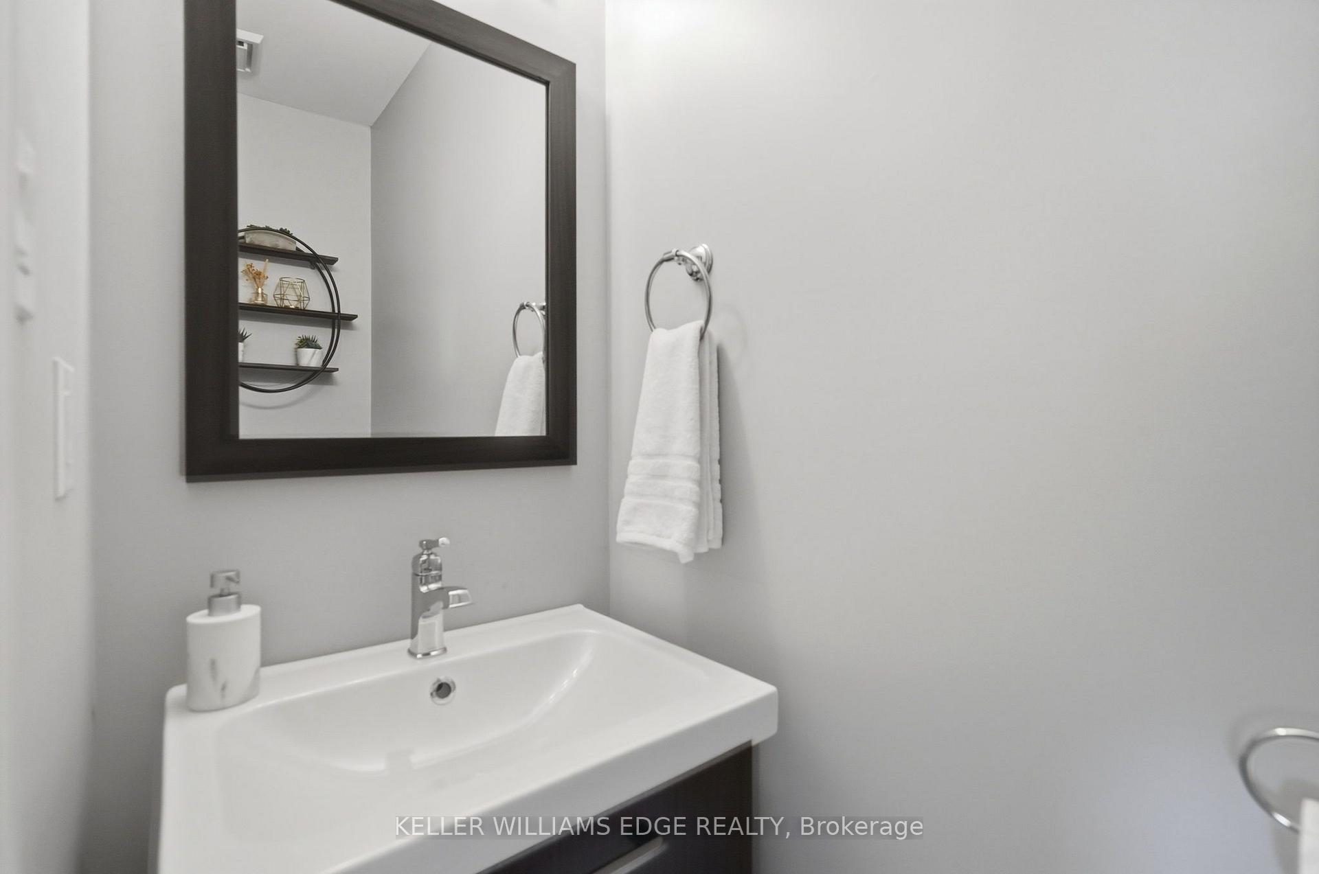 Photo 18 of 2055 Hunters Wood Drive, Burlington, Headon — HOMEH