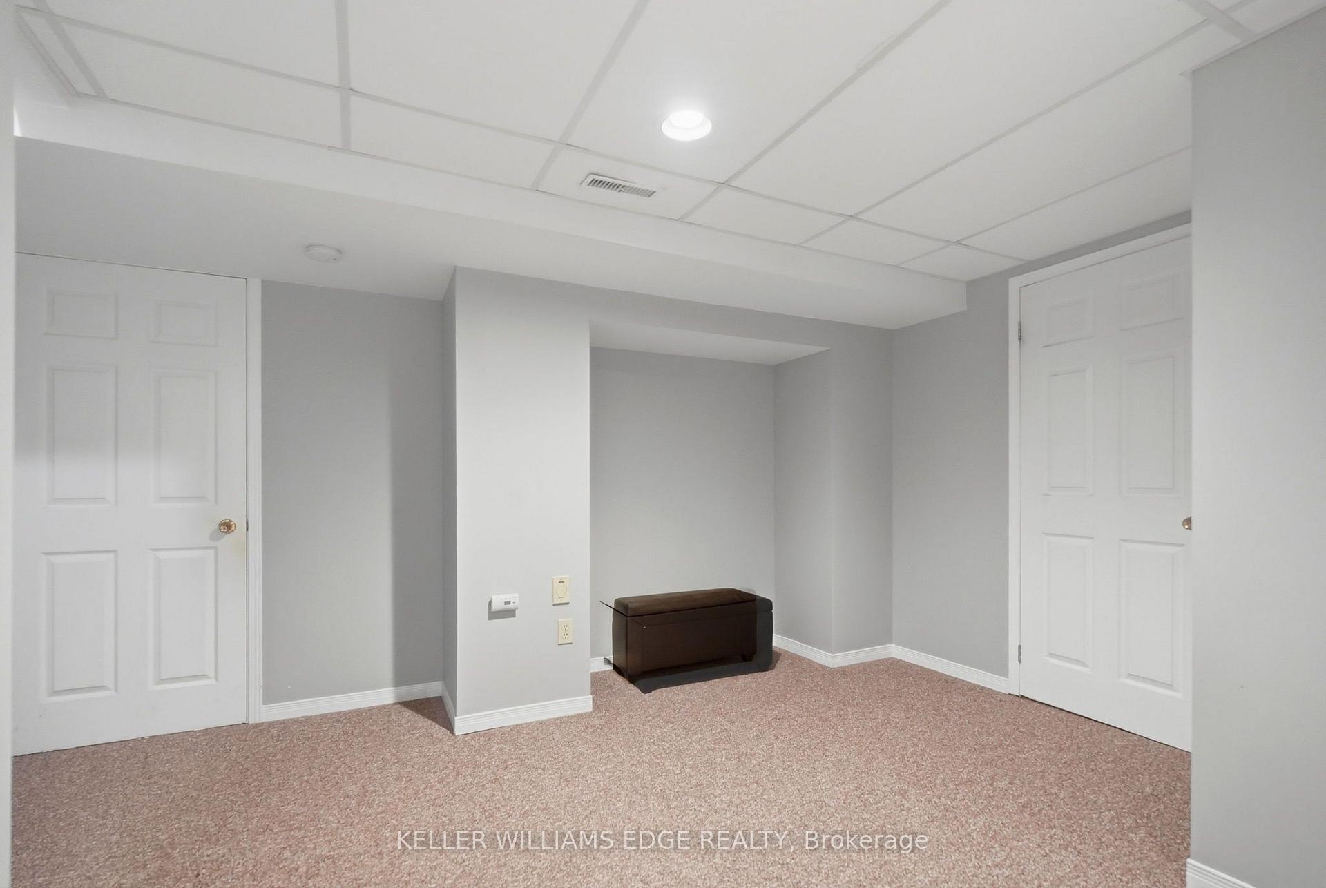 Photo 35 of 2055 Hunters Wood Drive, Burlington, Headon — HOMEH