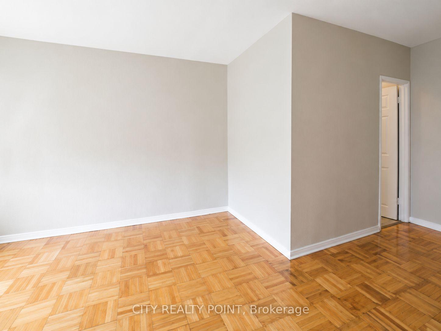 Photo 7 of Unit 209, 990 Avenue Road, Toronto, Yonge-Eglinton — HOMEH