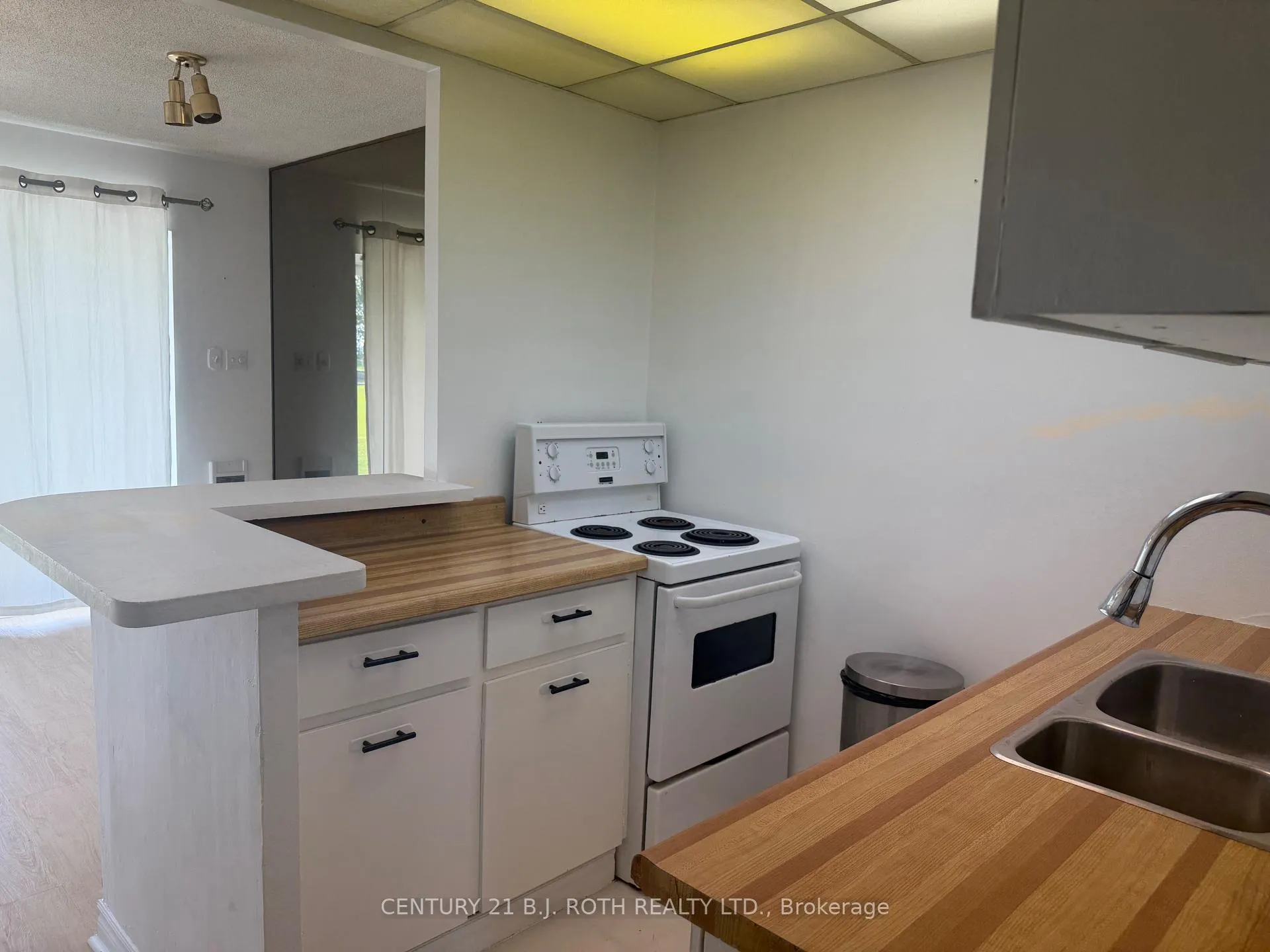 Photo 7 of Unit 6, 3 Paradise Boulevard, Ramara, Brechin — HOMEH