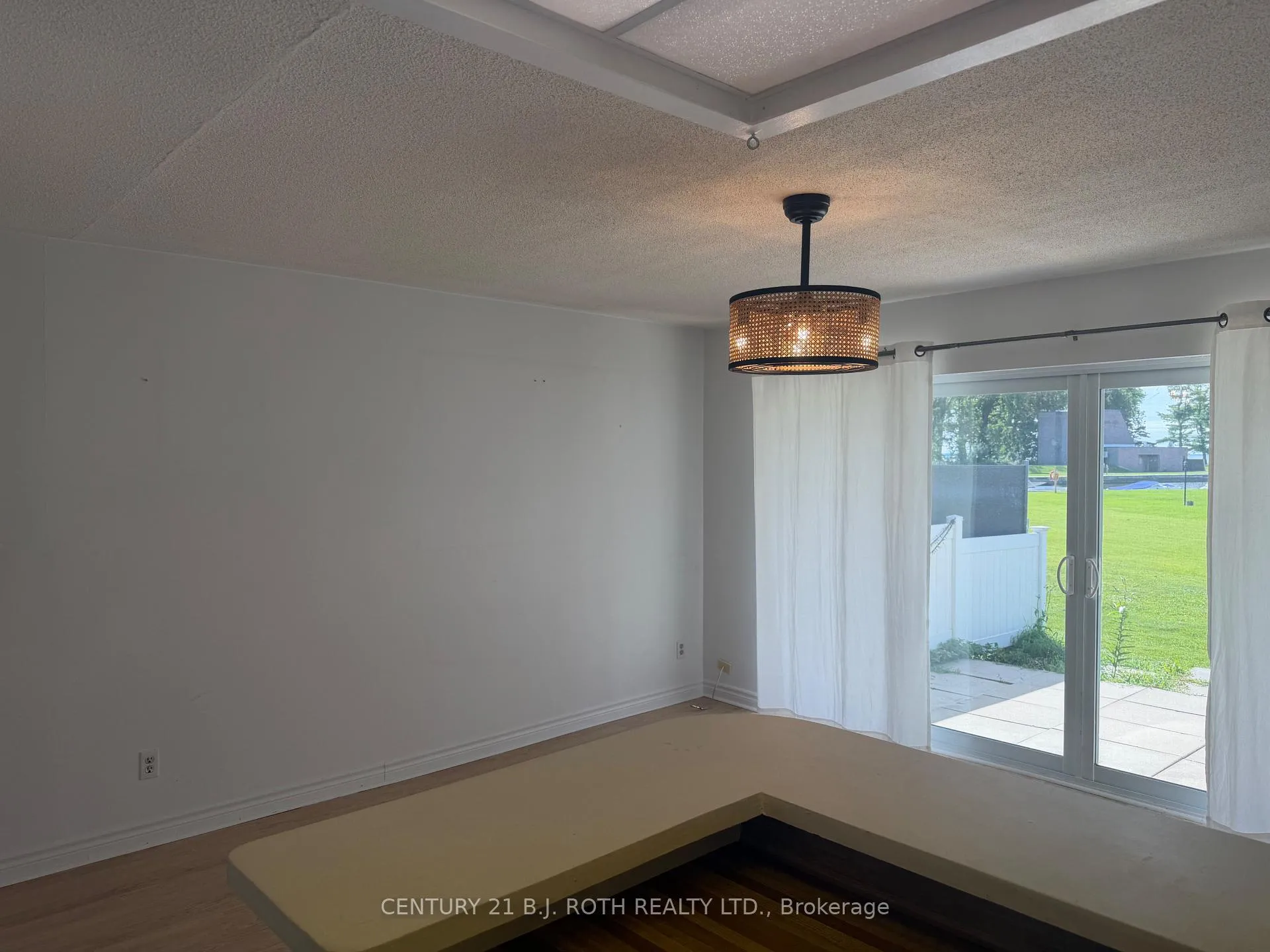 Photo 11 of Unit 6, 3 Paradise Boulevard, Ramara, Brechin — HOMEH