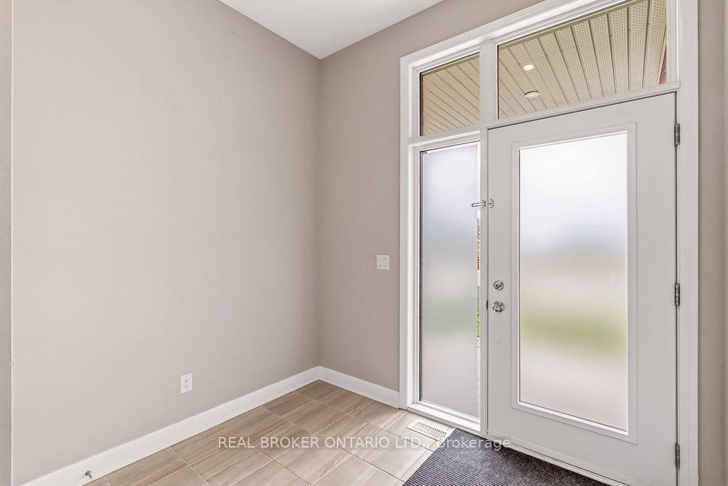Photo 3 of 78 Michael Stoqua Street, Ottawa, CFB Rockcliffe and Area — HOMEH