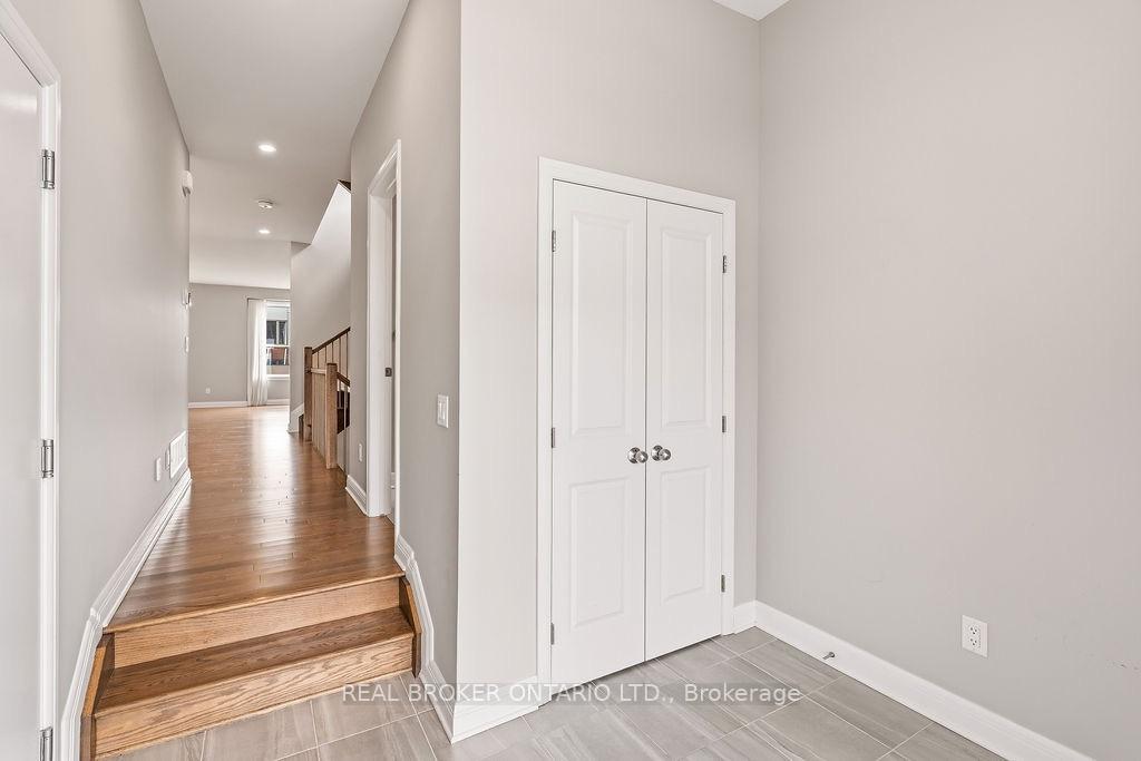 Photo 4 of 78 Michael Stoqua Street, Ottawa, CFB Rockcliffe and Area — HOMEH