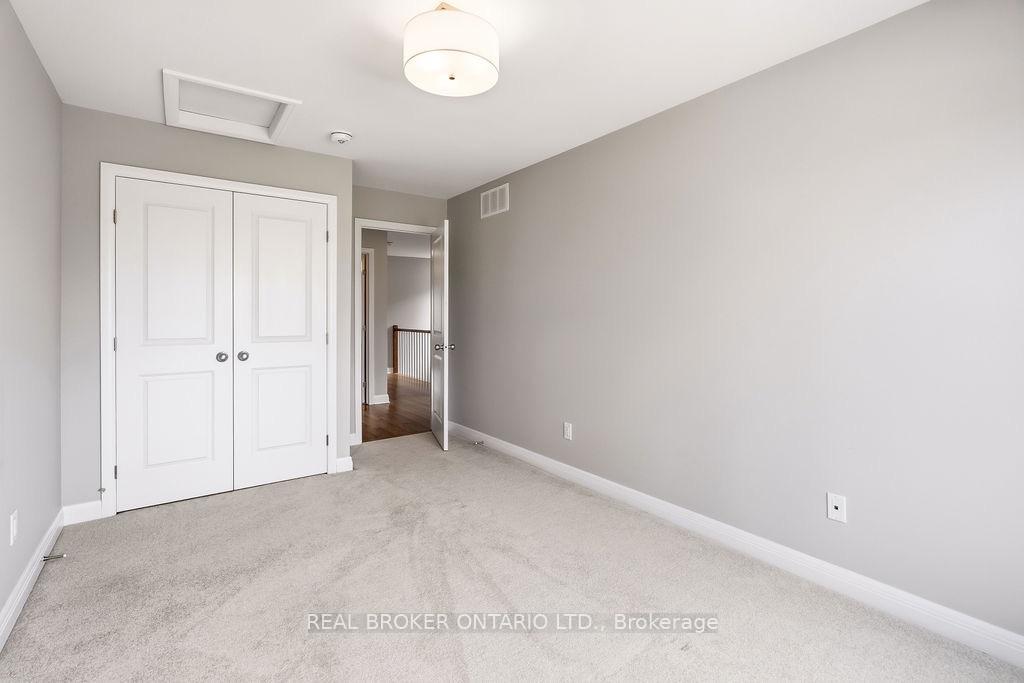 Photo 20 of 78 Michael Stoqua Street, Ottawa, CFB Rockcliffe and Area — HOMEH