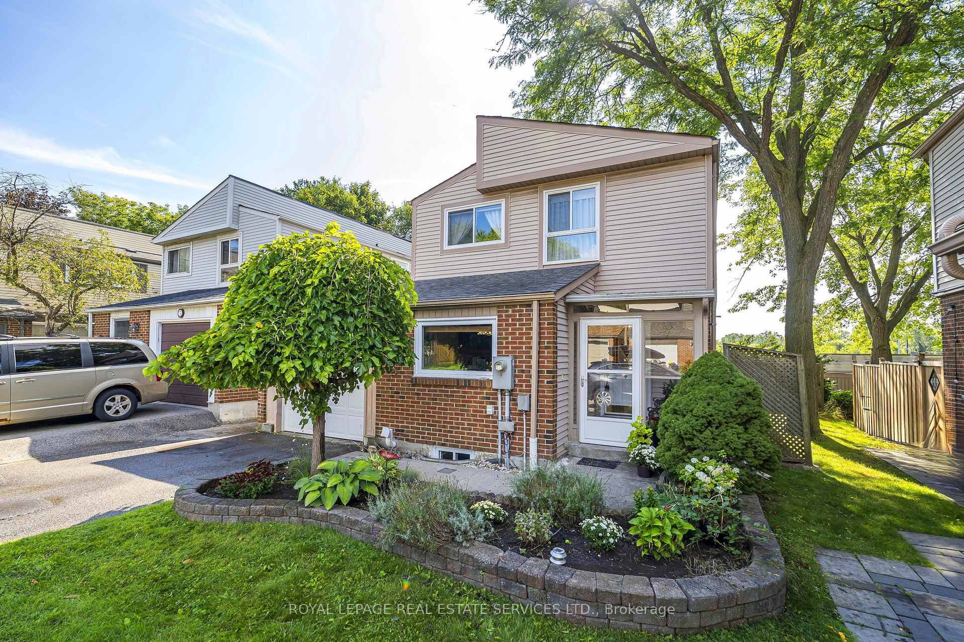 Photo 1 of Unit 3, 336 Queen Street S, Mississauga, Streetsville — HOMEH