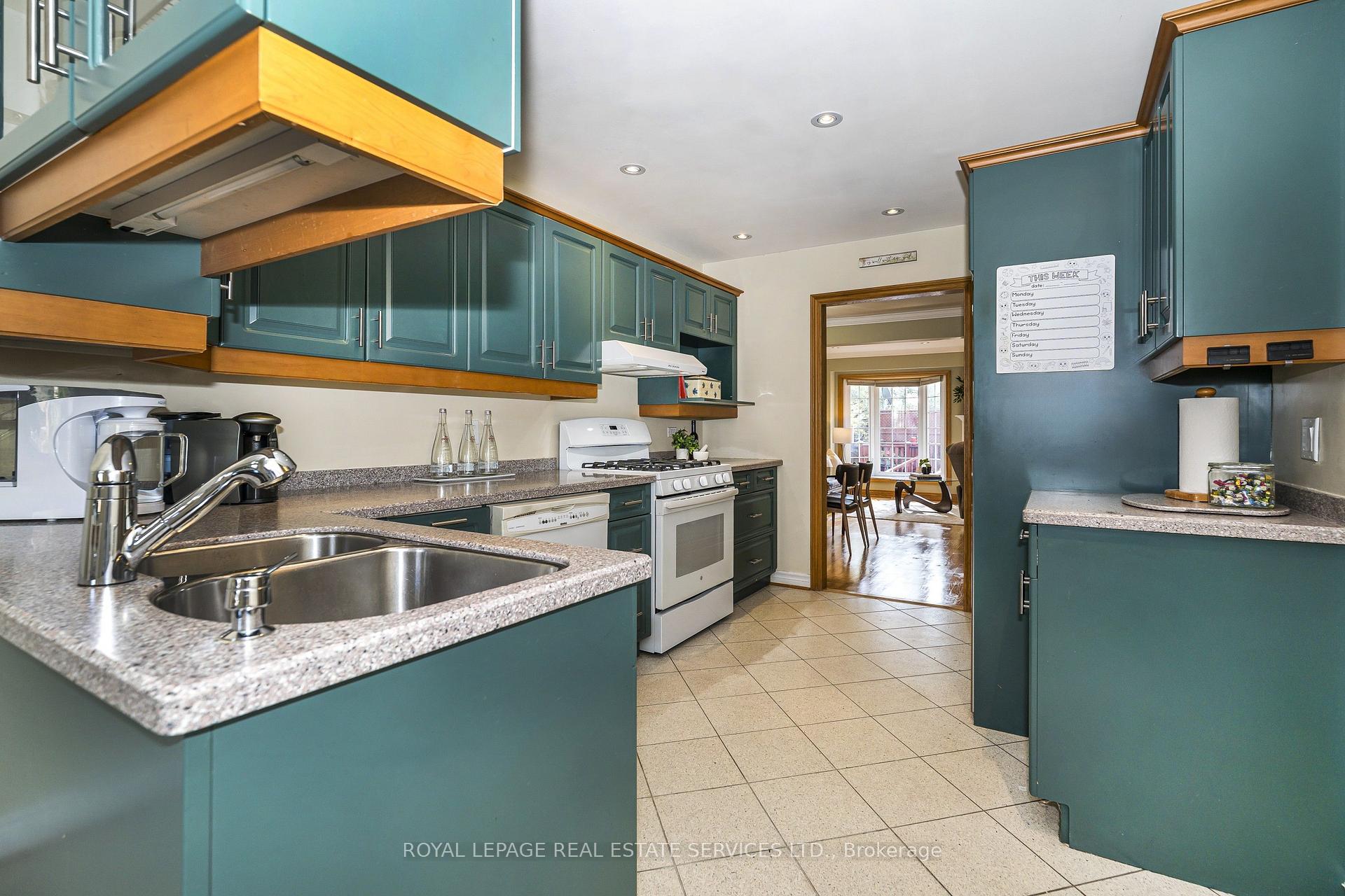 Photo 5 of Unit 3, 336 Queen Street S, Mississauga, Streetsville — HOMEH