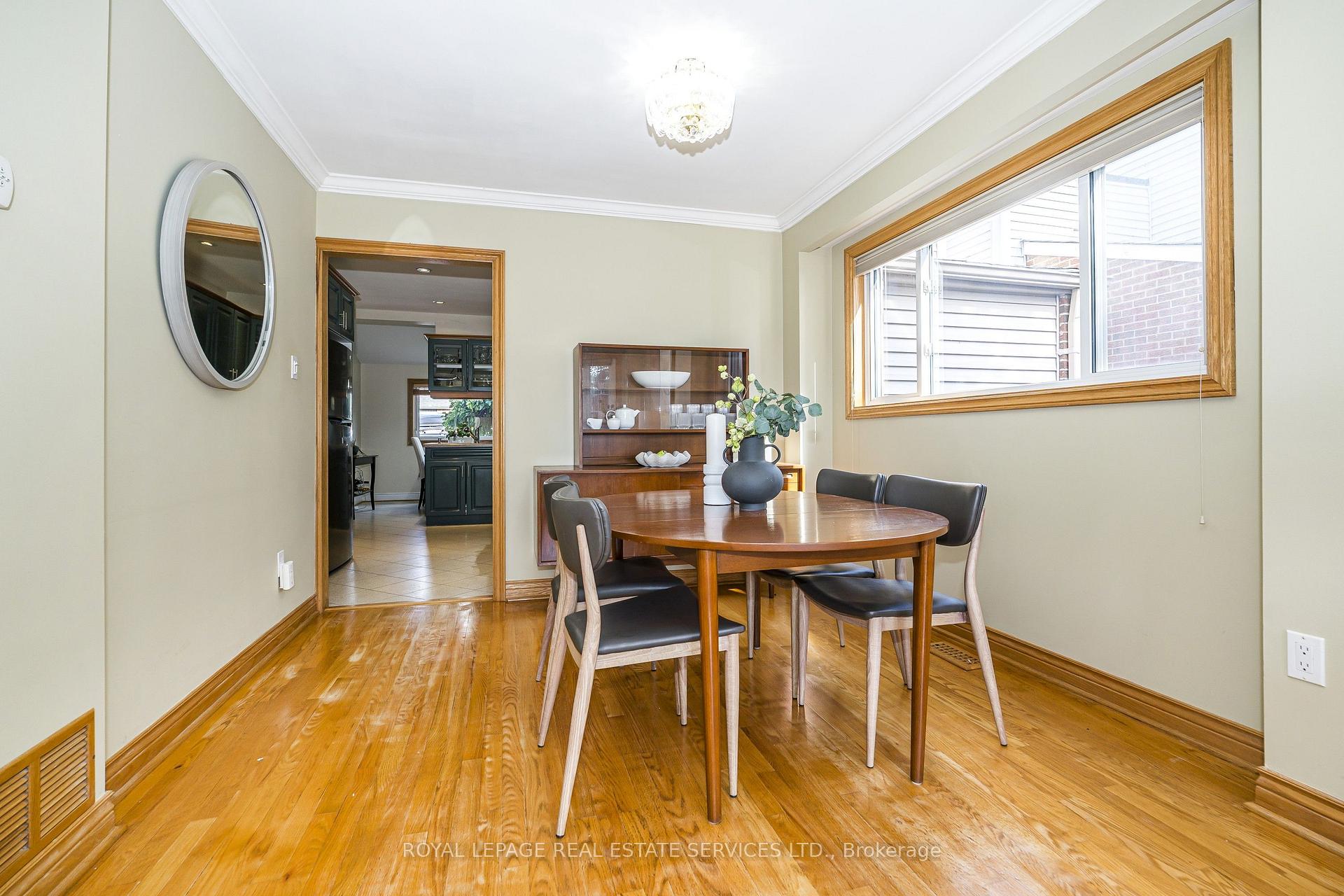 Photo 10 of Unit 3, 336 Queen Street S, Mississauga, Streetsville — HOMEH