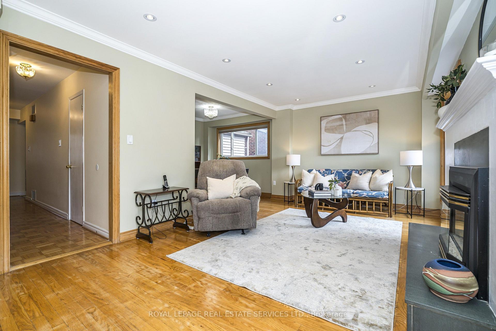 Photo 14 of Unit 3, 336 Queen Street S, Mississauga, Streetsville — HOMEH