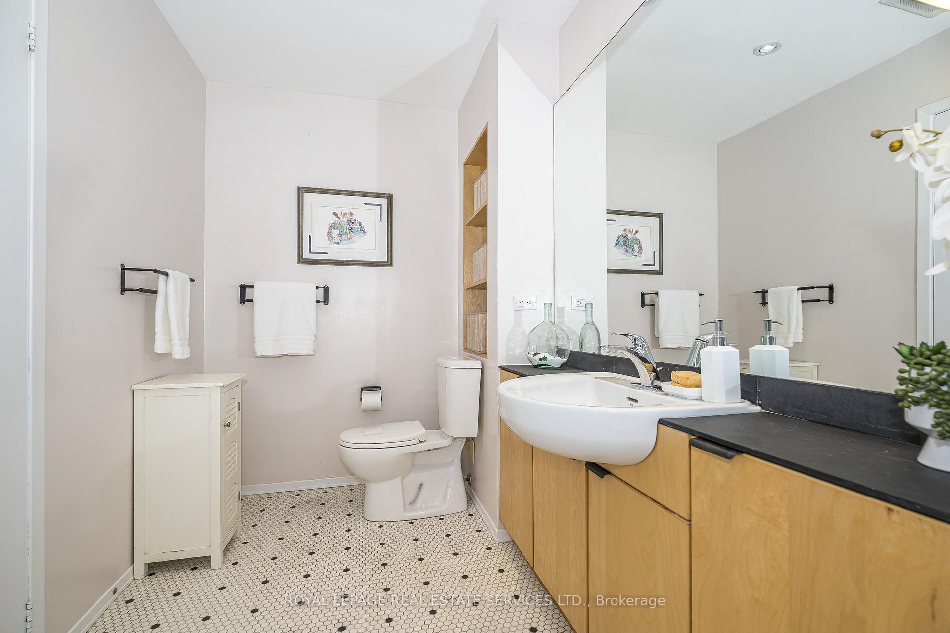 Photo 20 of Unit 3, 336 Queen Street S, Mississauga, Streetsville — HOMEH
