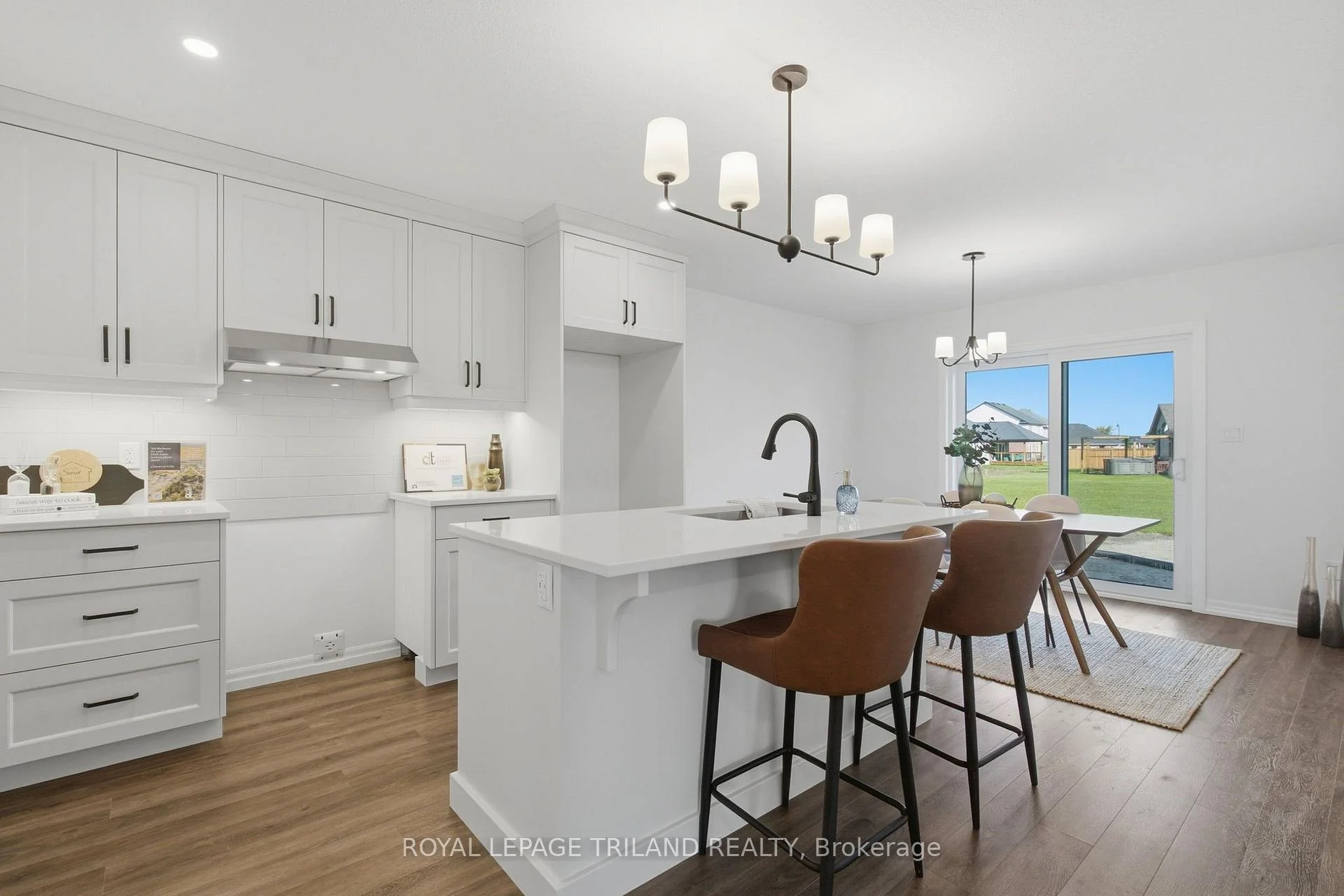 Photo 8 of 154 Styles Drive, St. Thomas — HOMEH