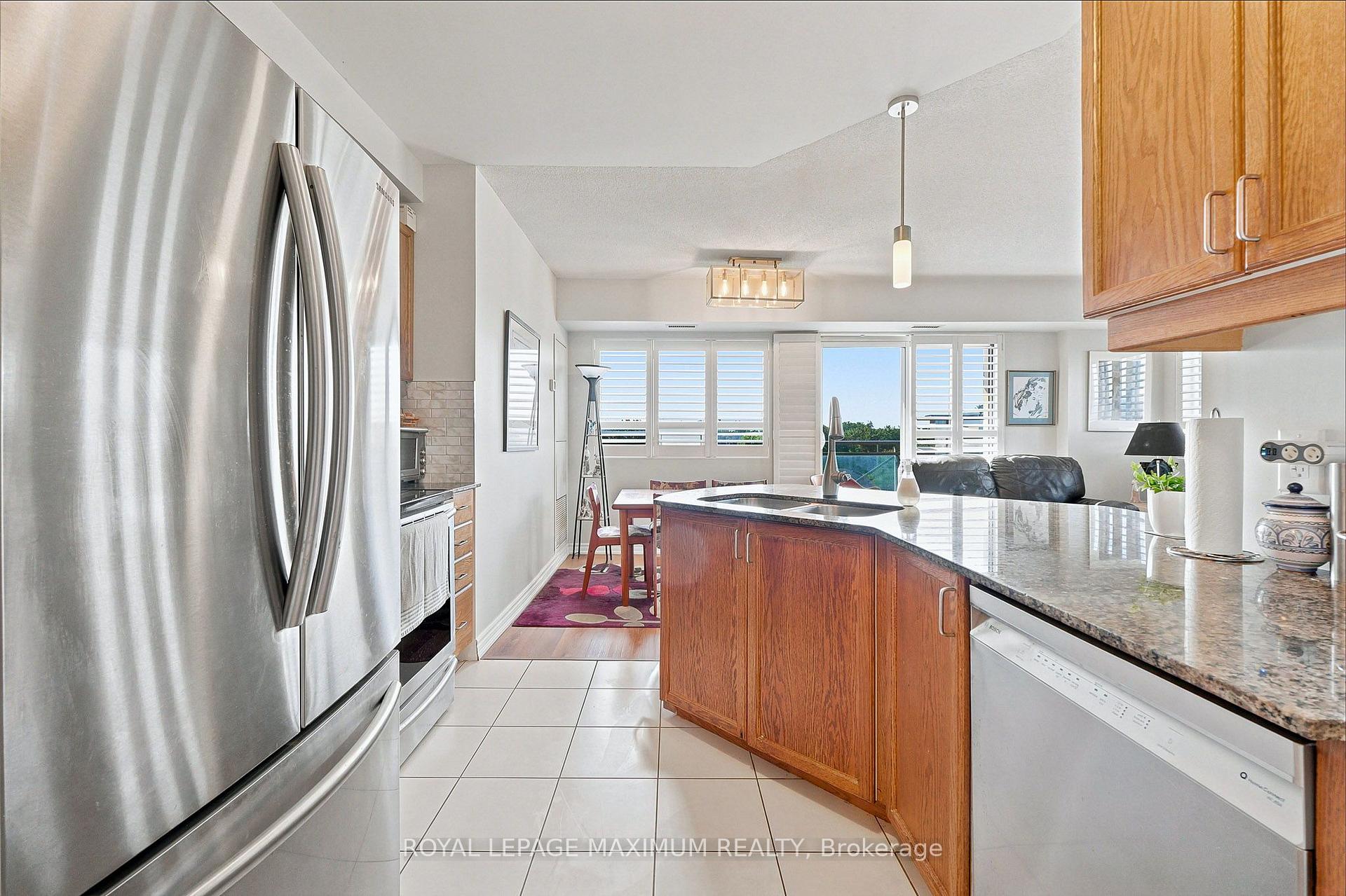 Photo 7 of Unit 402, 7730 Kipling Avenue, Vaughan, Vaughan Grove — HOMEH