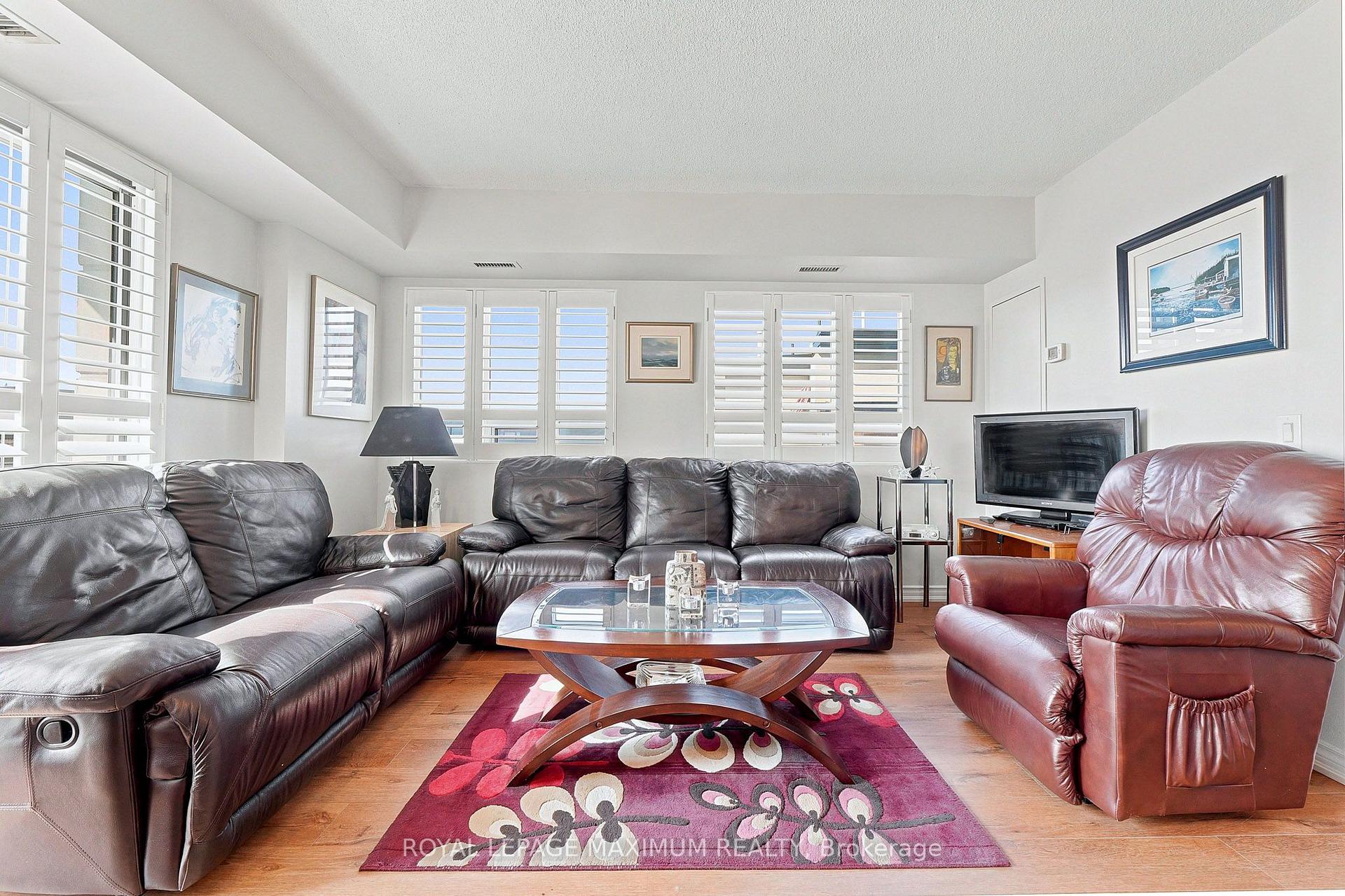 Photo 15 of Unit 402, 7730 Kipling Avenue, Vaughan, Vaughan Grove — HOMEH